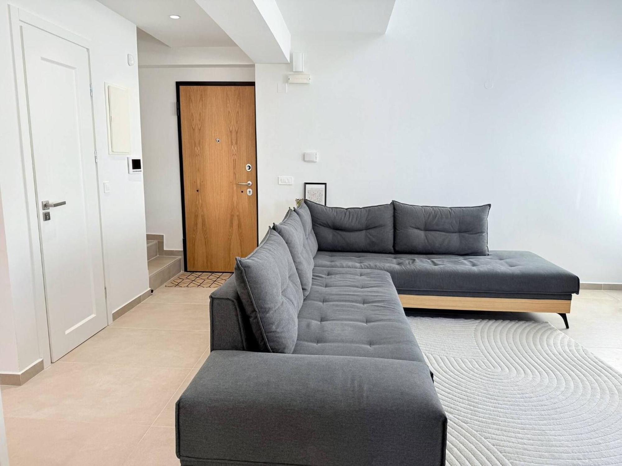 Apartamento Azure Loft - 3min Walk To Beach, 10min To Old Town