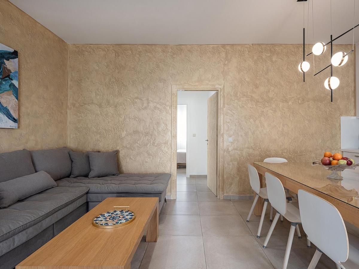 Amelia Luxury Living Mantaka