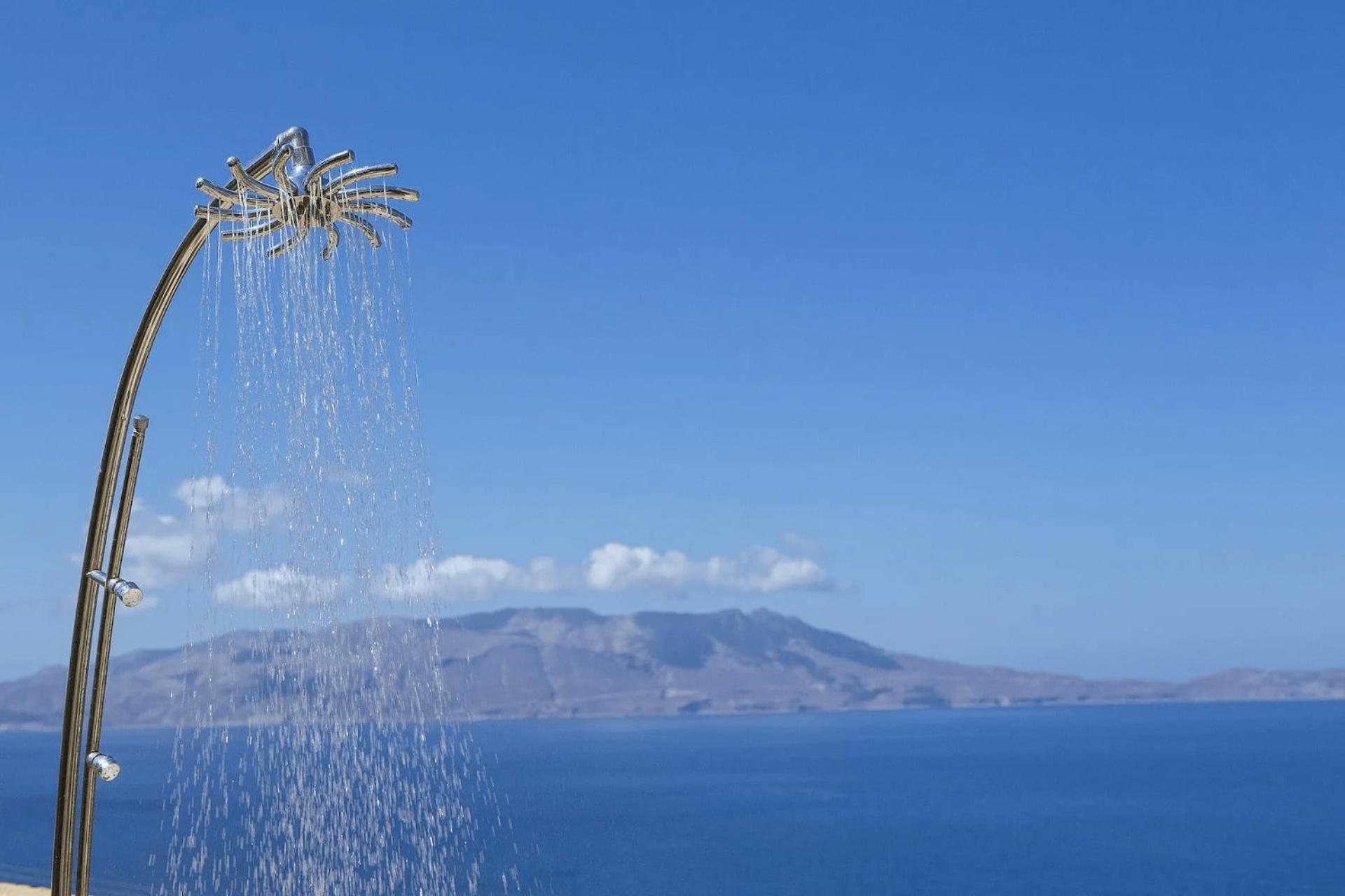 Beachfront Ravdoucha Epavlis Eleni - Pool, Hot Tub, Gym, Sauna, Private Parking, Wifi Chania (Crete)