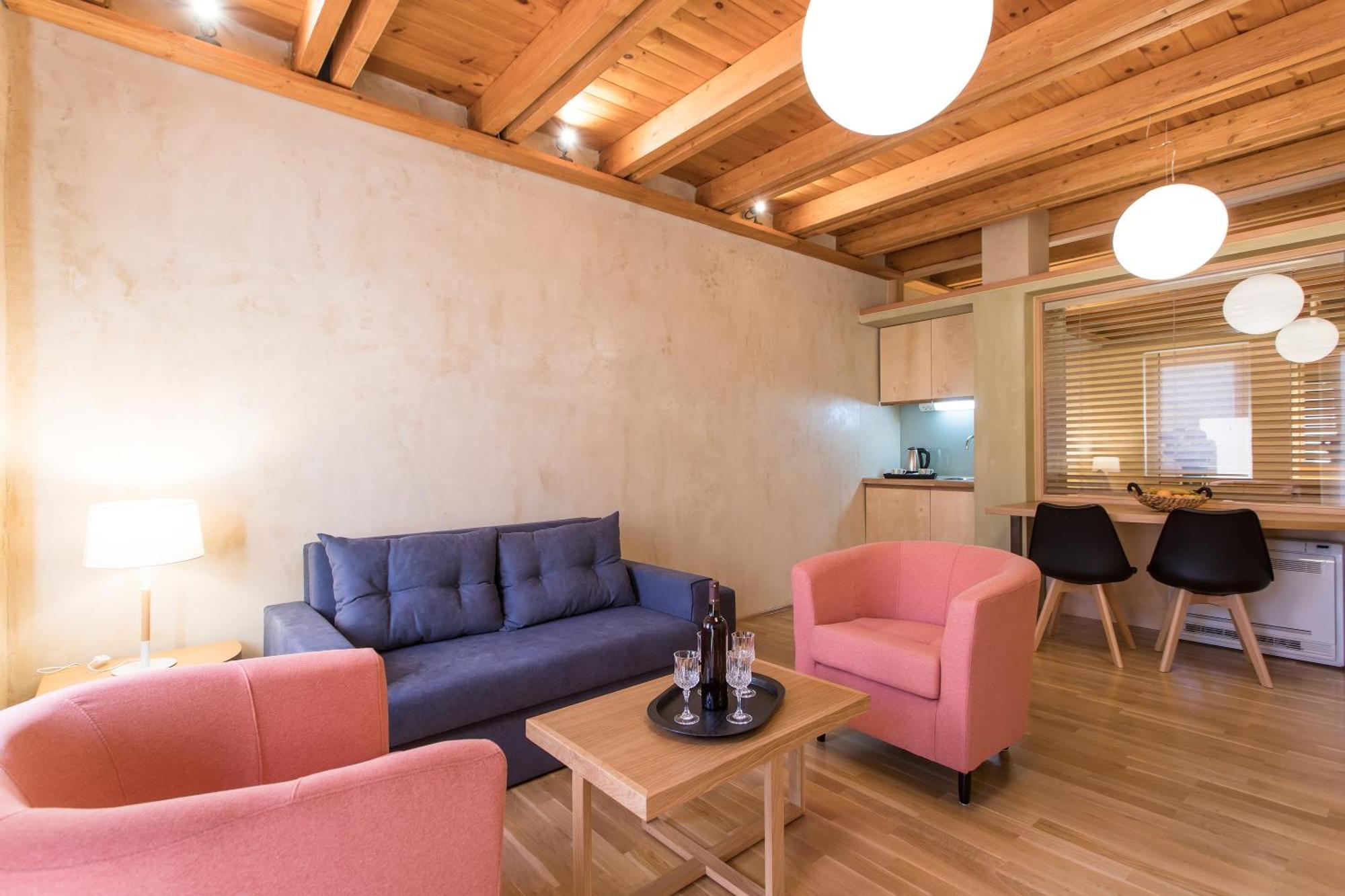 Polixeny's 3* Chania (Crete)