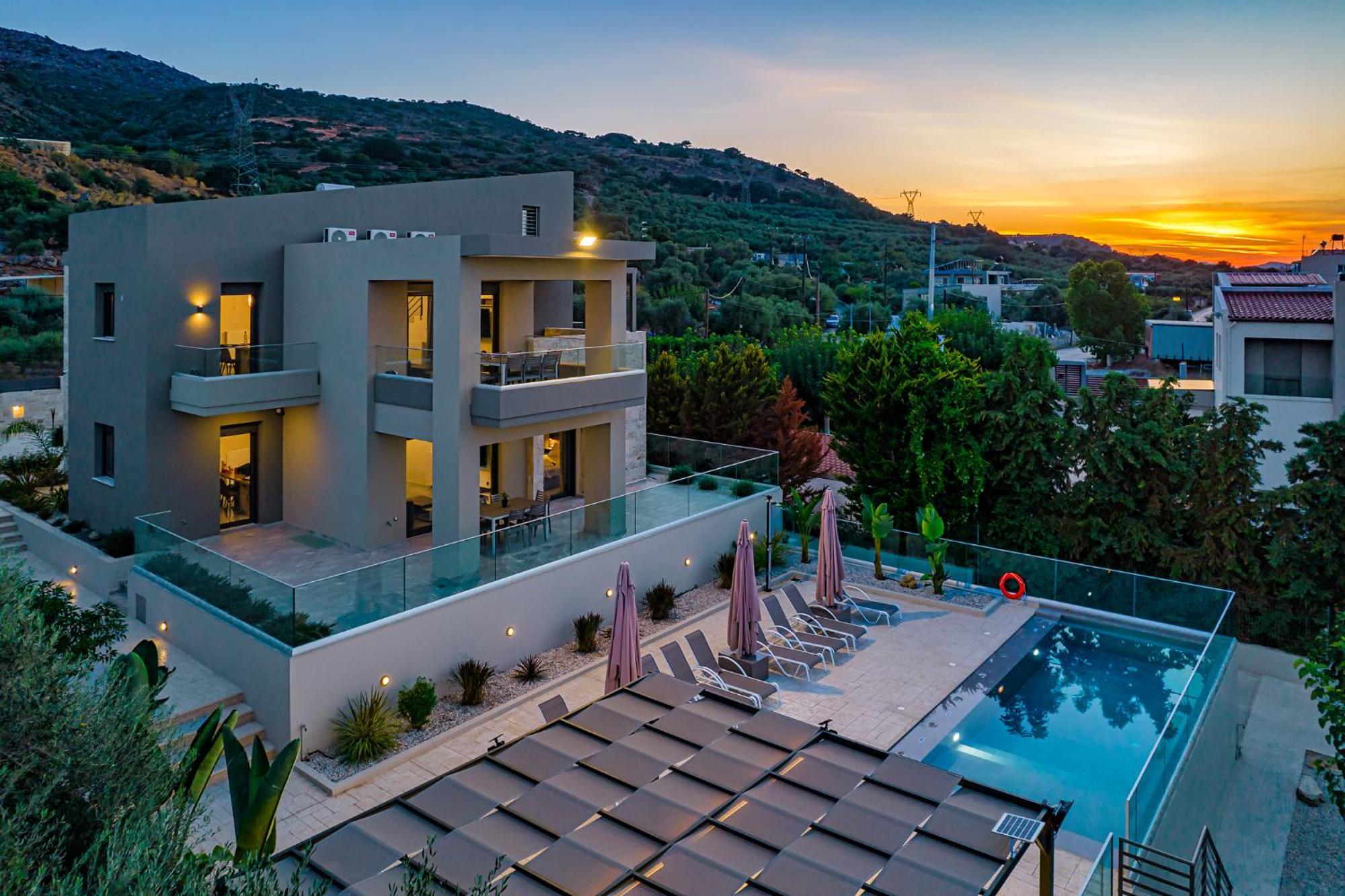 Apartment Chris With Private Ecologic Pool And Kid's Playground! Chania (Crete)