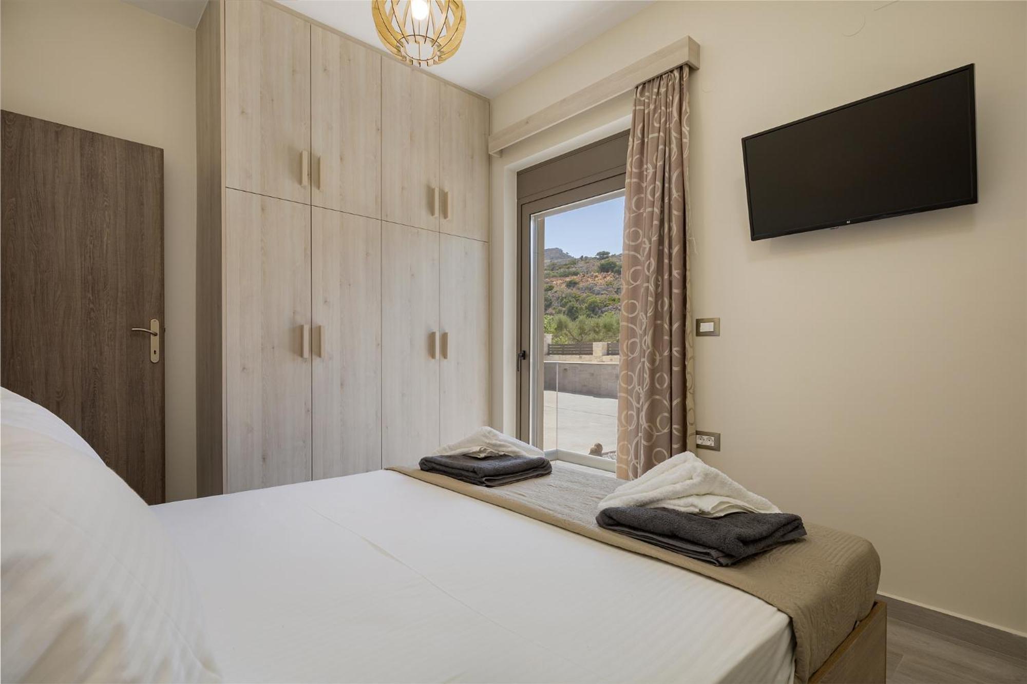 Apartment Chris With Private Ecologic Pool And Kid's Playground! *