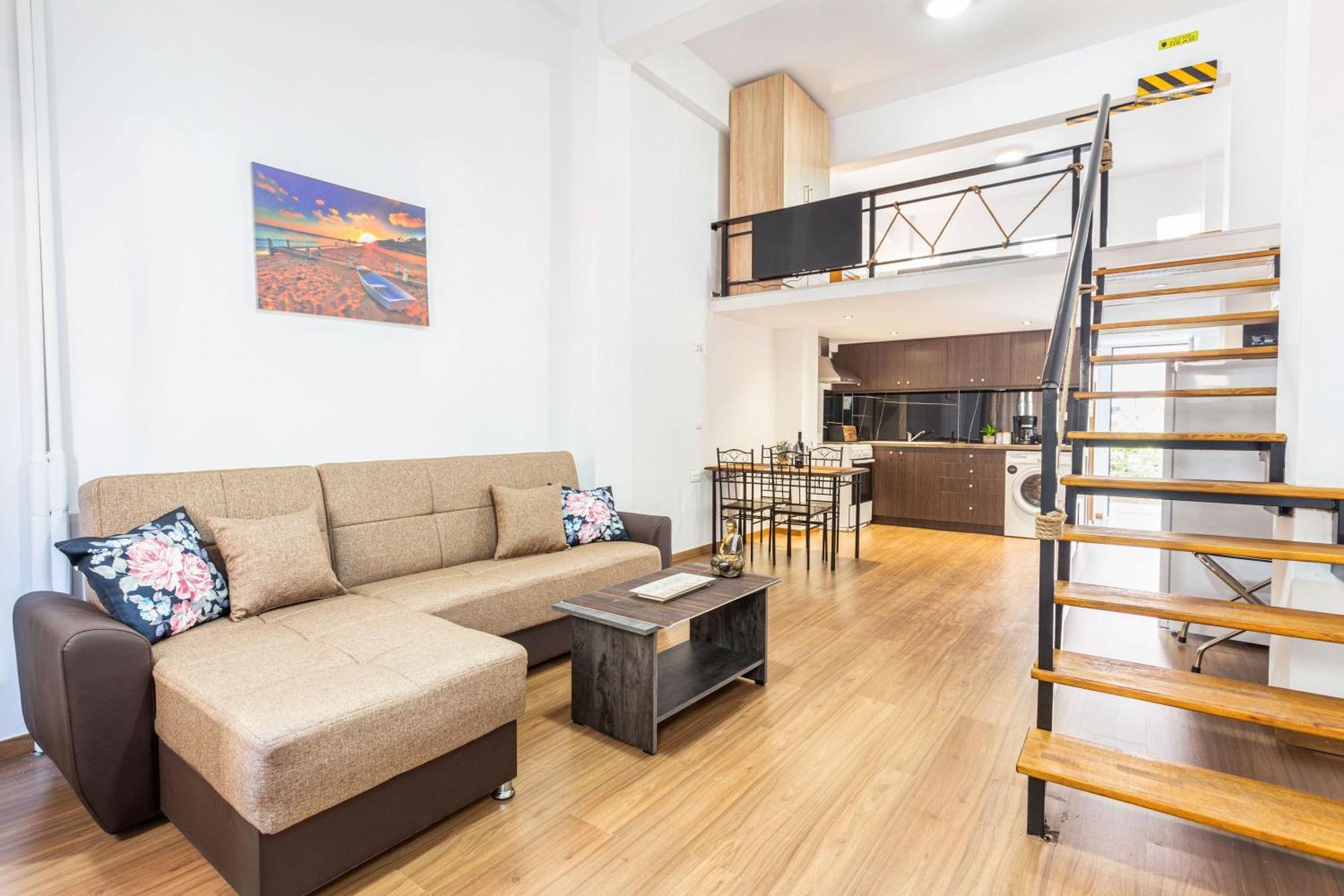 Neva's Apartment's In Center Chania 1 2