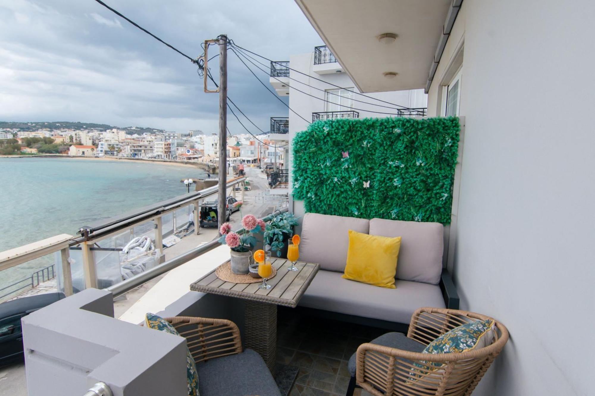 Orpheus House Beachfront 2bdr