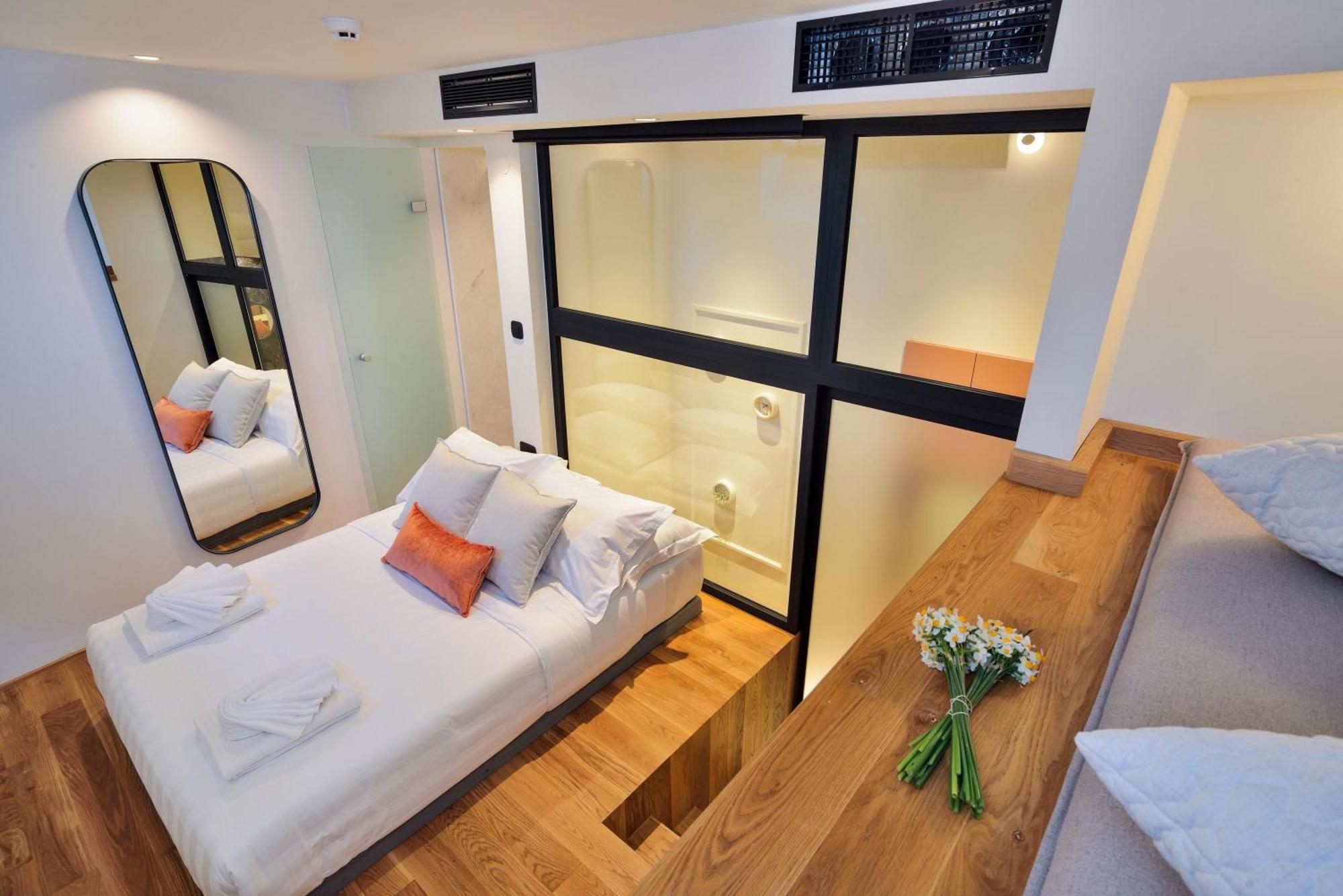 Neorion Living Apartment