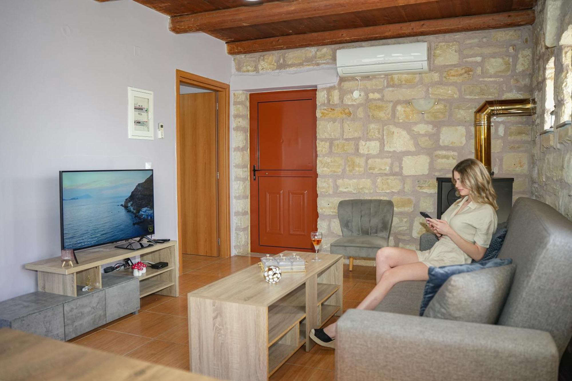 Apartment Sundaymar Stone House *