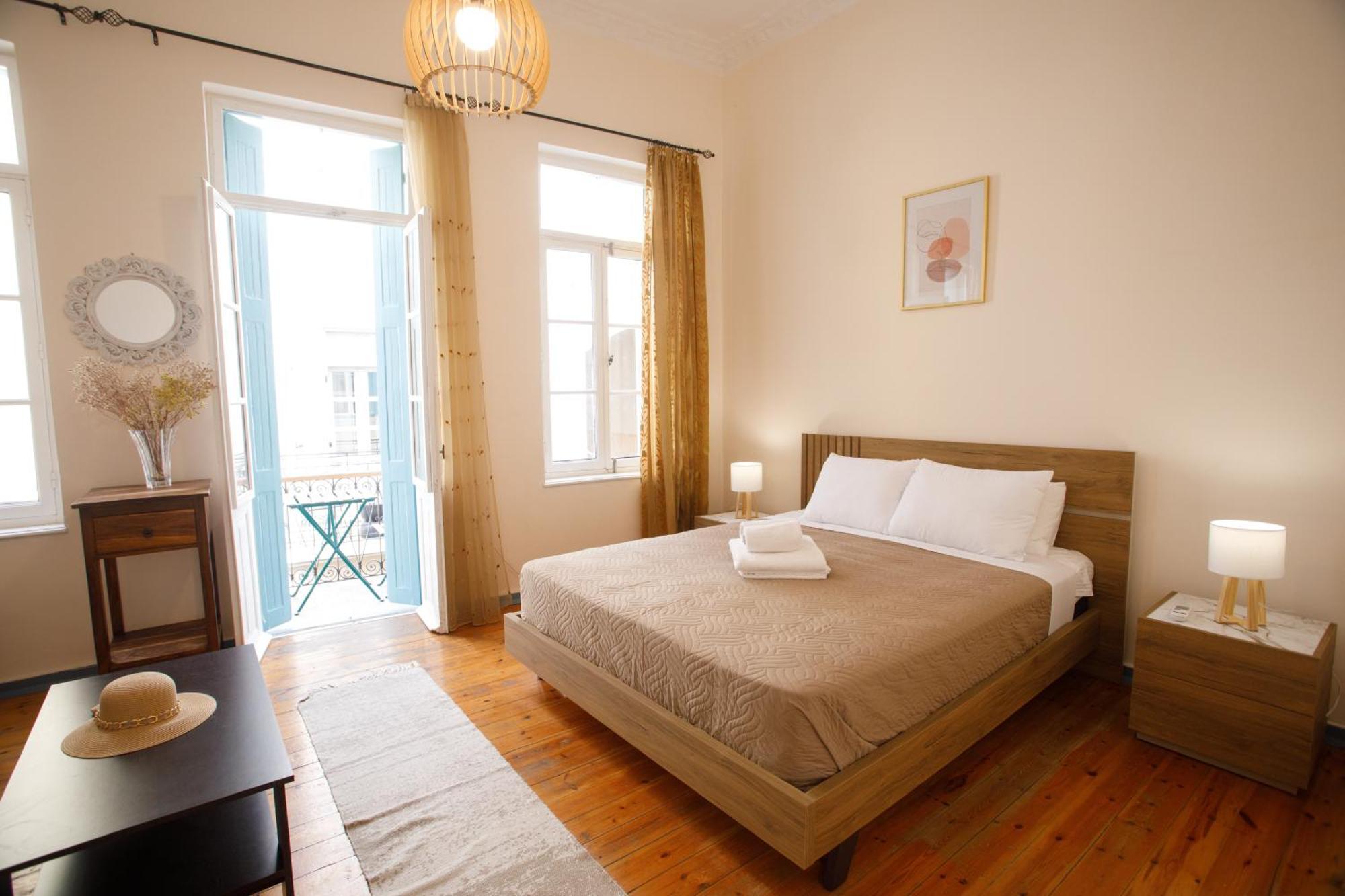 Apartment With Terrace In Heart Of Old Town Of Chania *