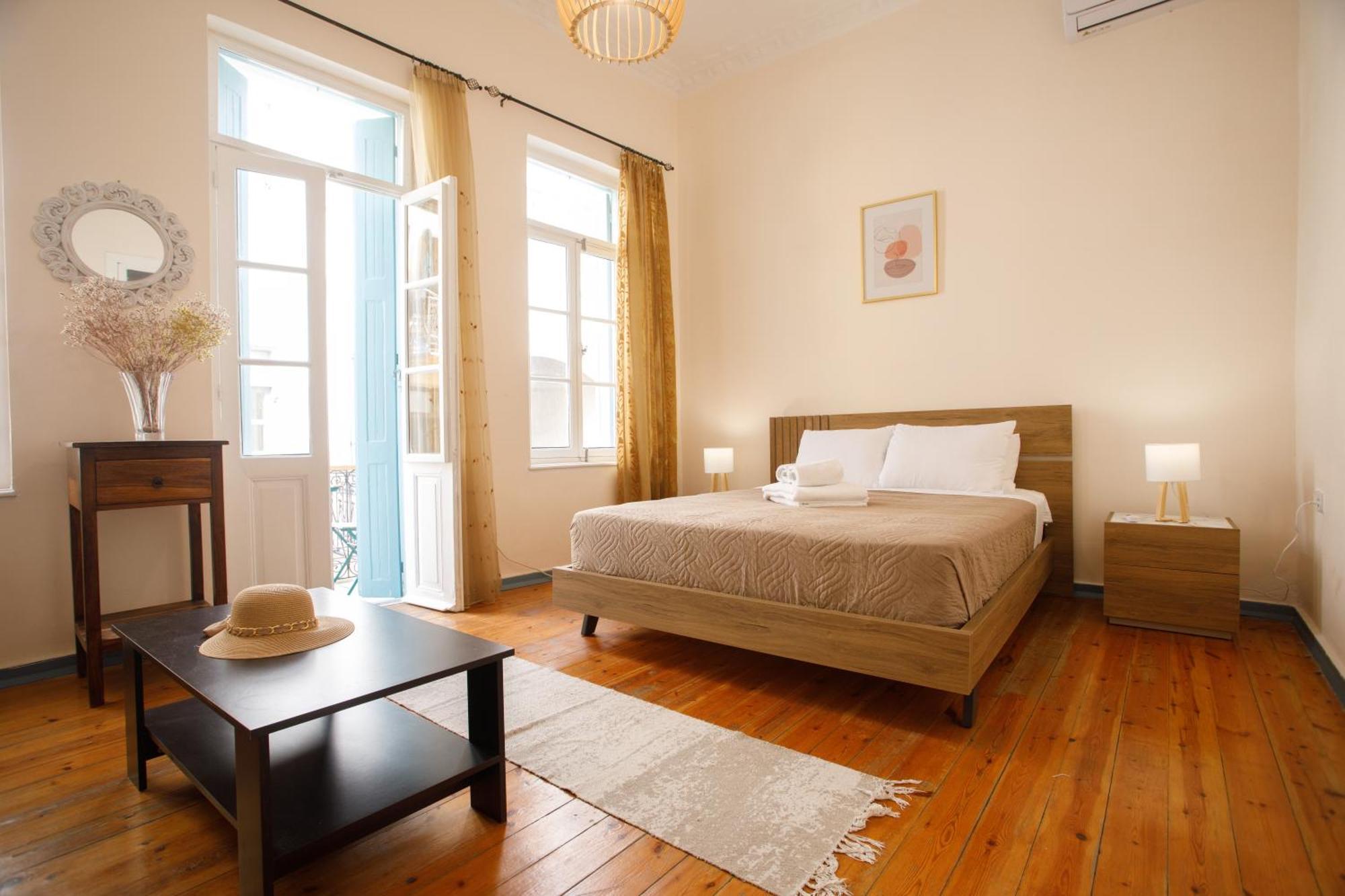 Apartment With Terrace In Heart Of Old Town Of Chania *