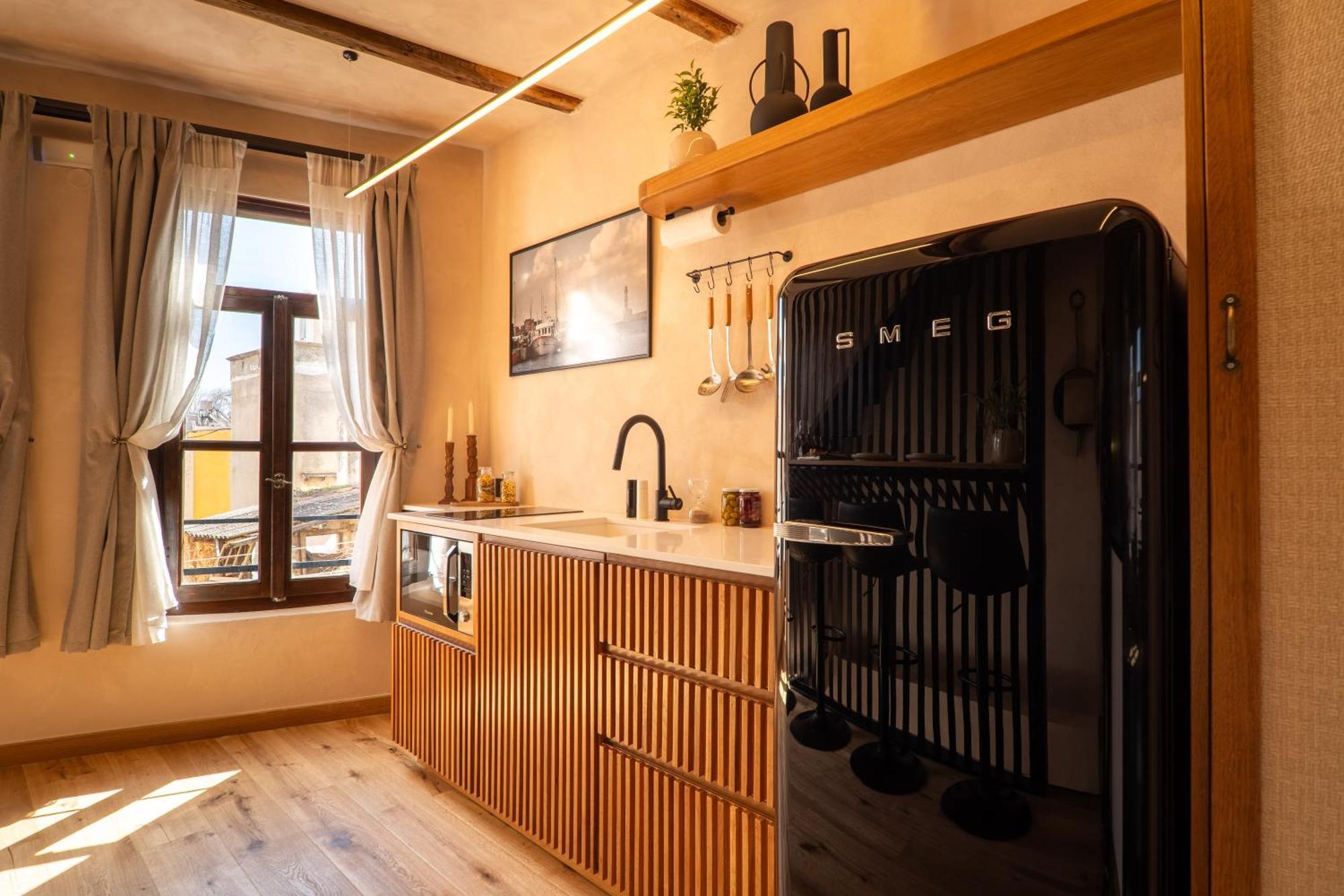Mimosa Veneziano - Sauna - Old Town Chania Apartment *