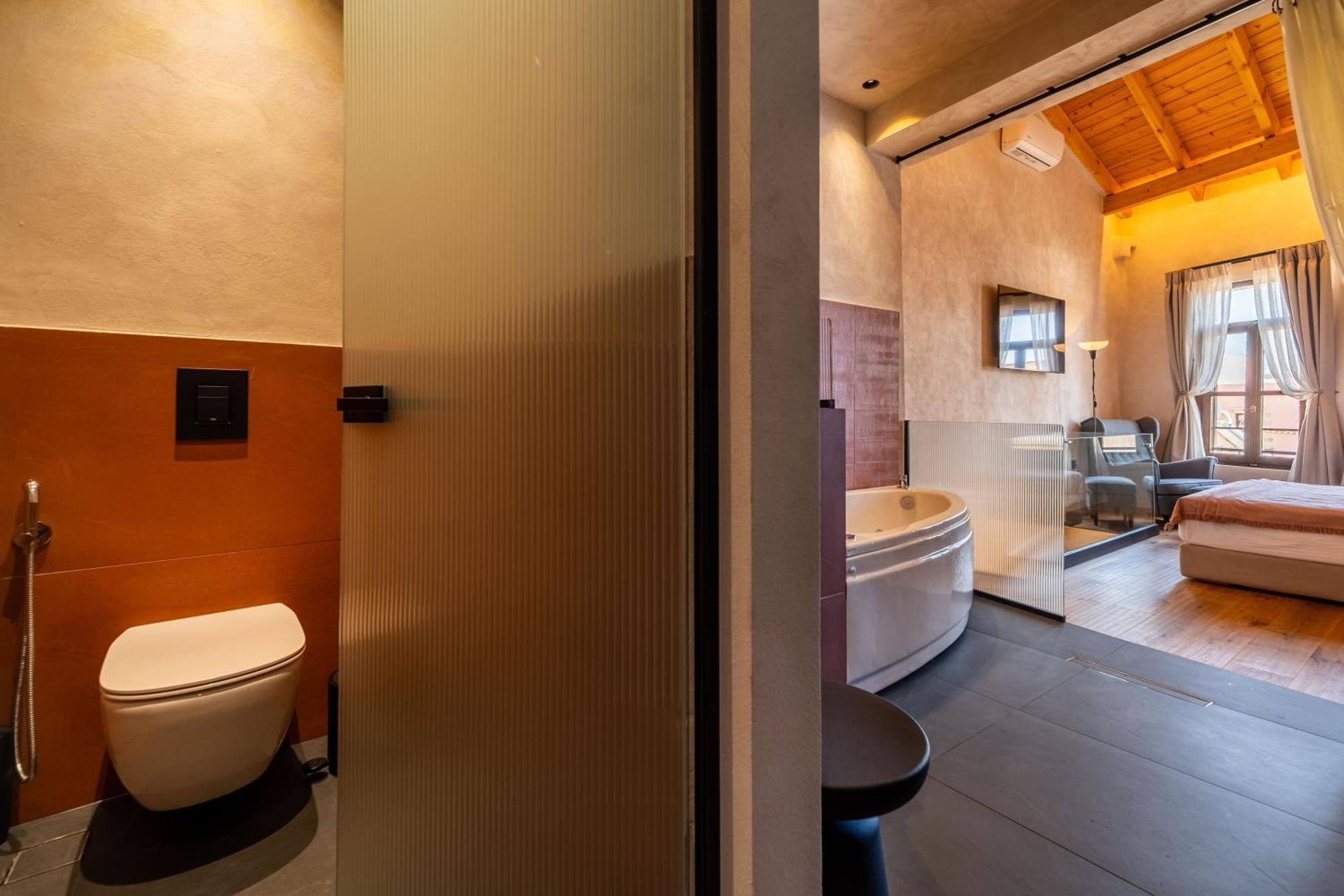 Mimosa Veneziano - Sauna - Old Town Chania Apartment *