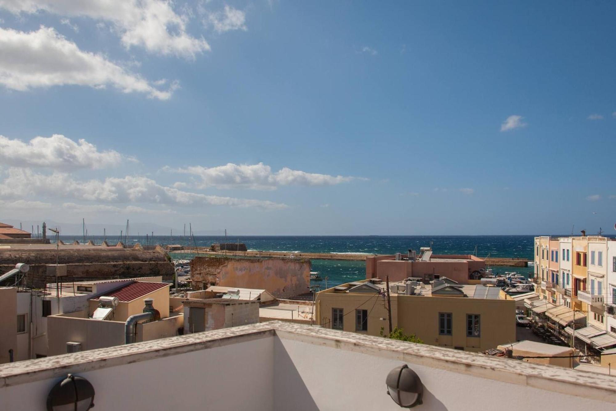 Luxurious Venetian 3 Floor House In The Old Port Holiday home *