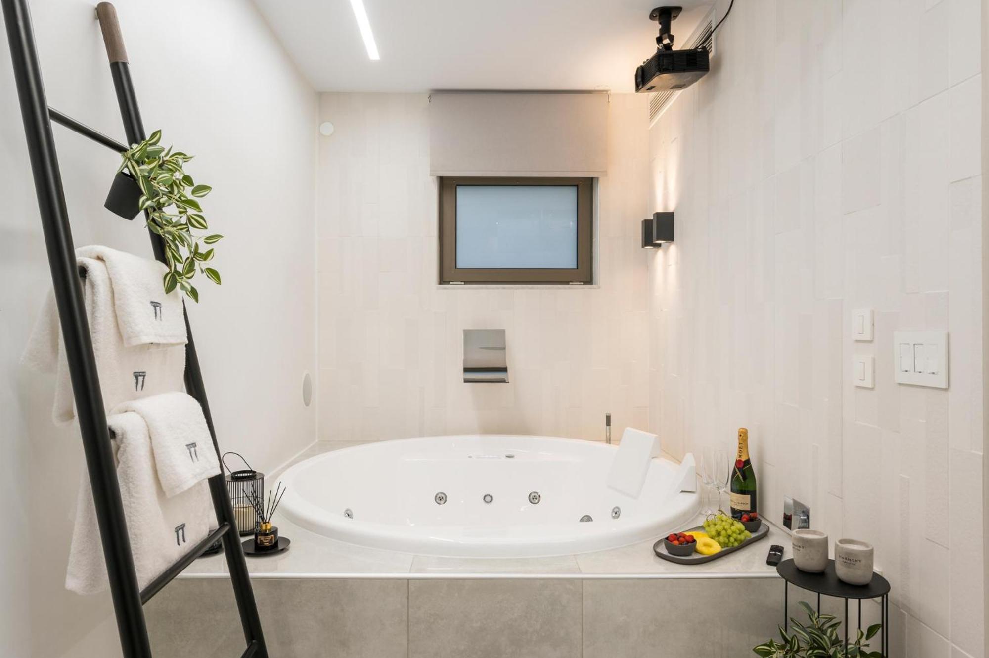 π Project: Smart Apartment