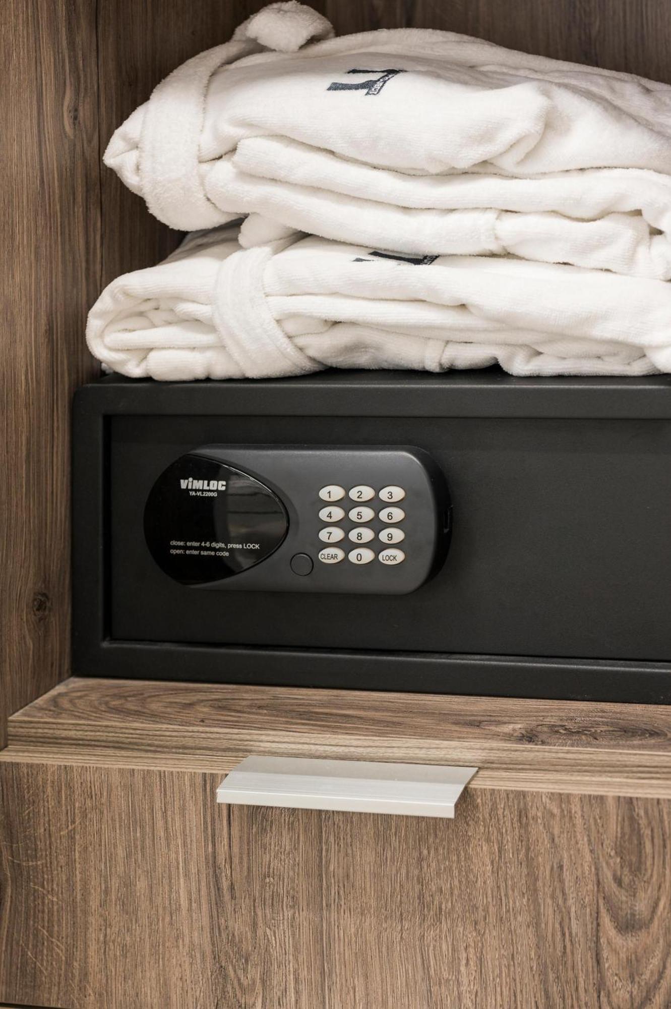 π Project: Smart Apartment