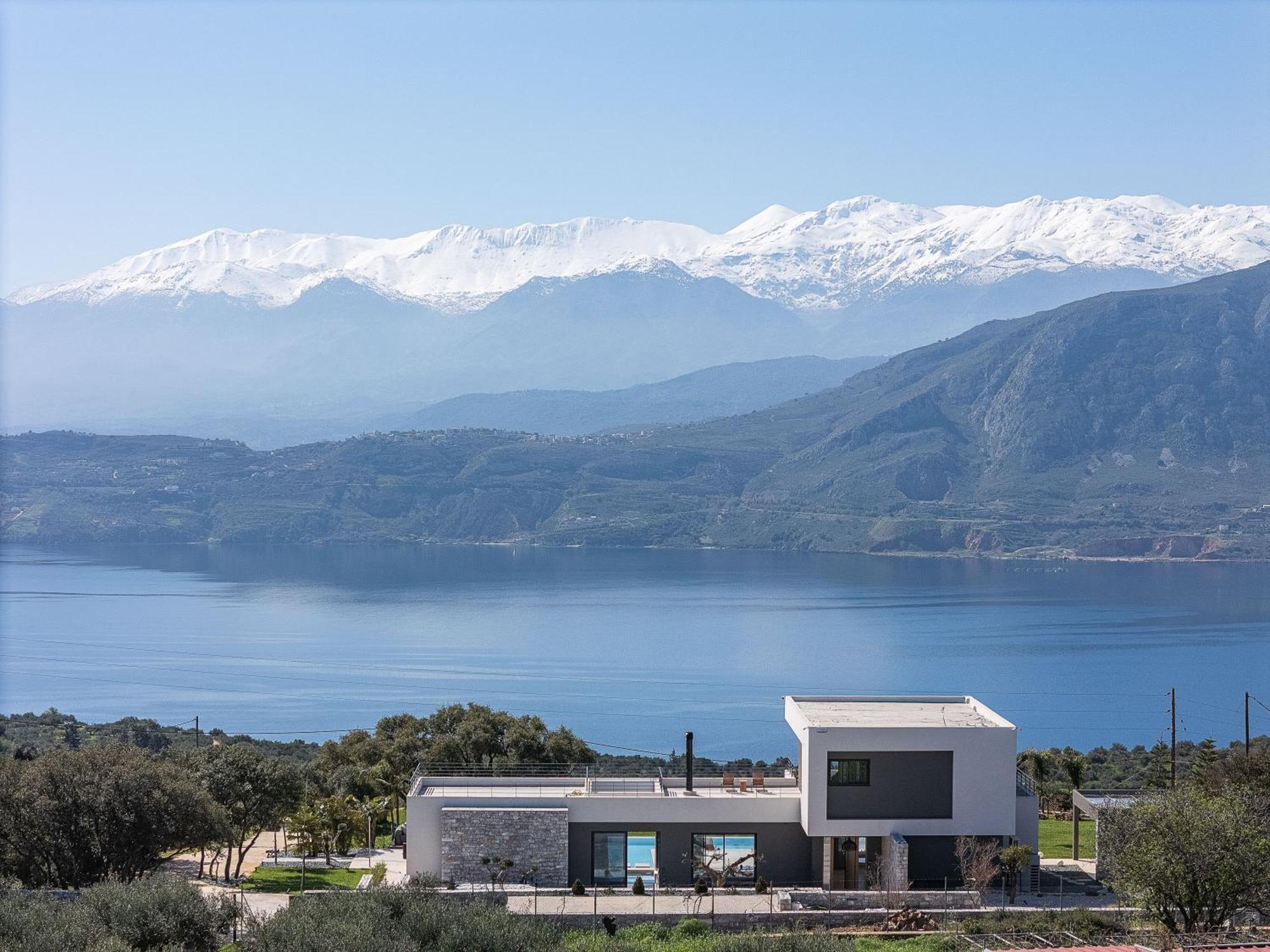 Etheria Elli Villa
