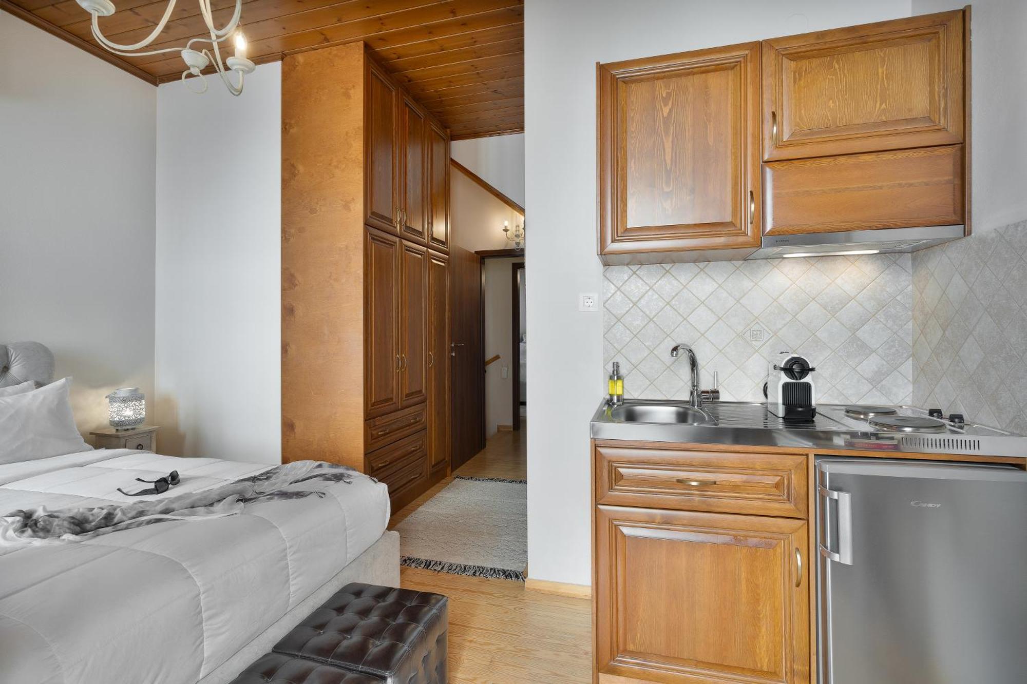 Pleiades Apartment