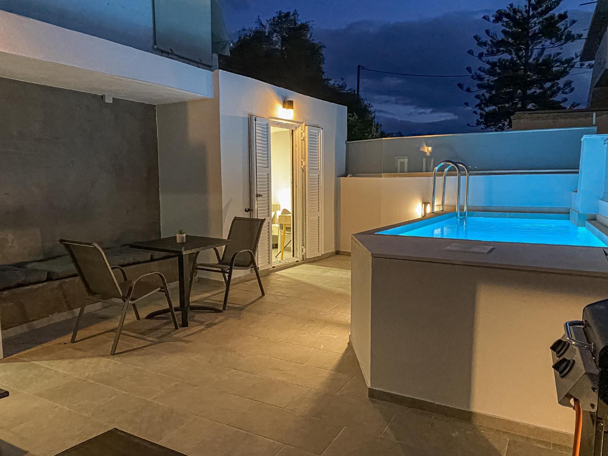 Comfy With Small Private Pool, Fiber Internet And Private Parking * Chania (Crete)