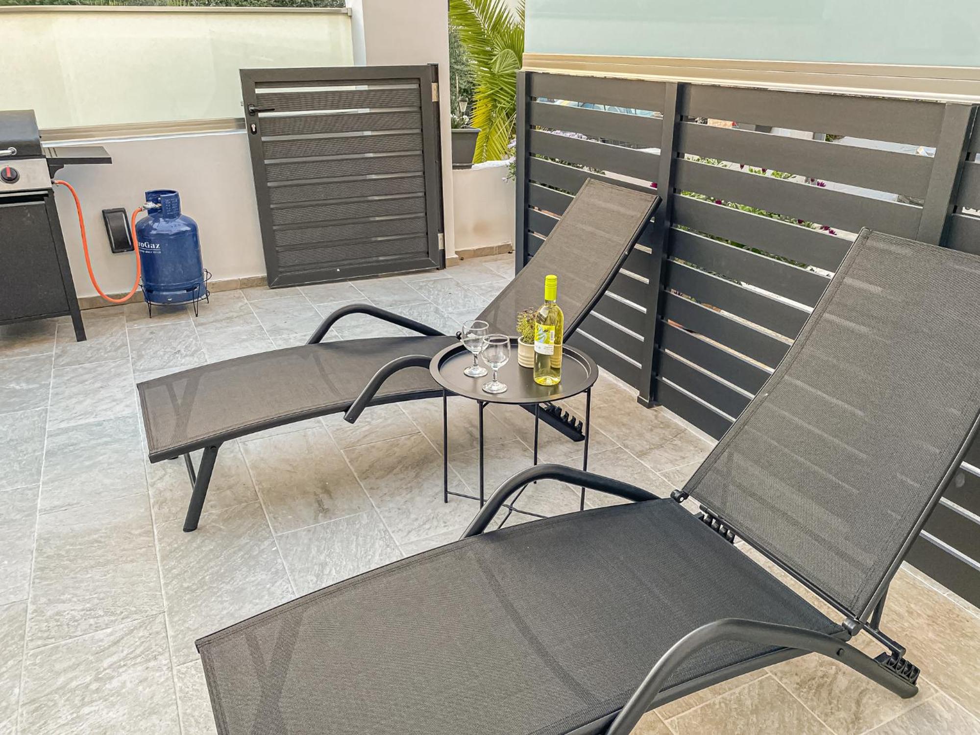 Apartment Comfy With Small Private Pool, Fiber Internet And Private Parking Chania (Crete)