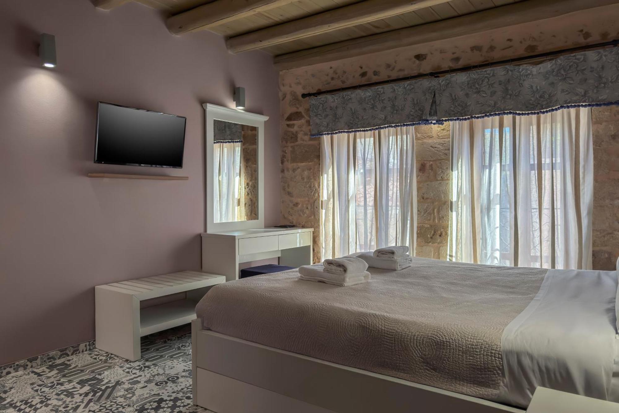Vetus Oppidum Boutique *