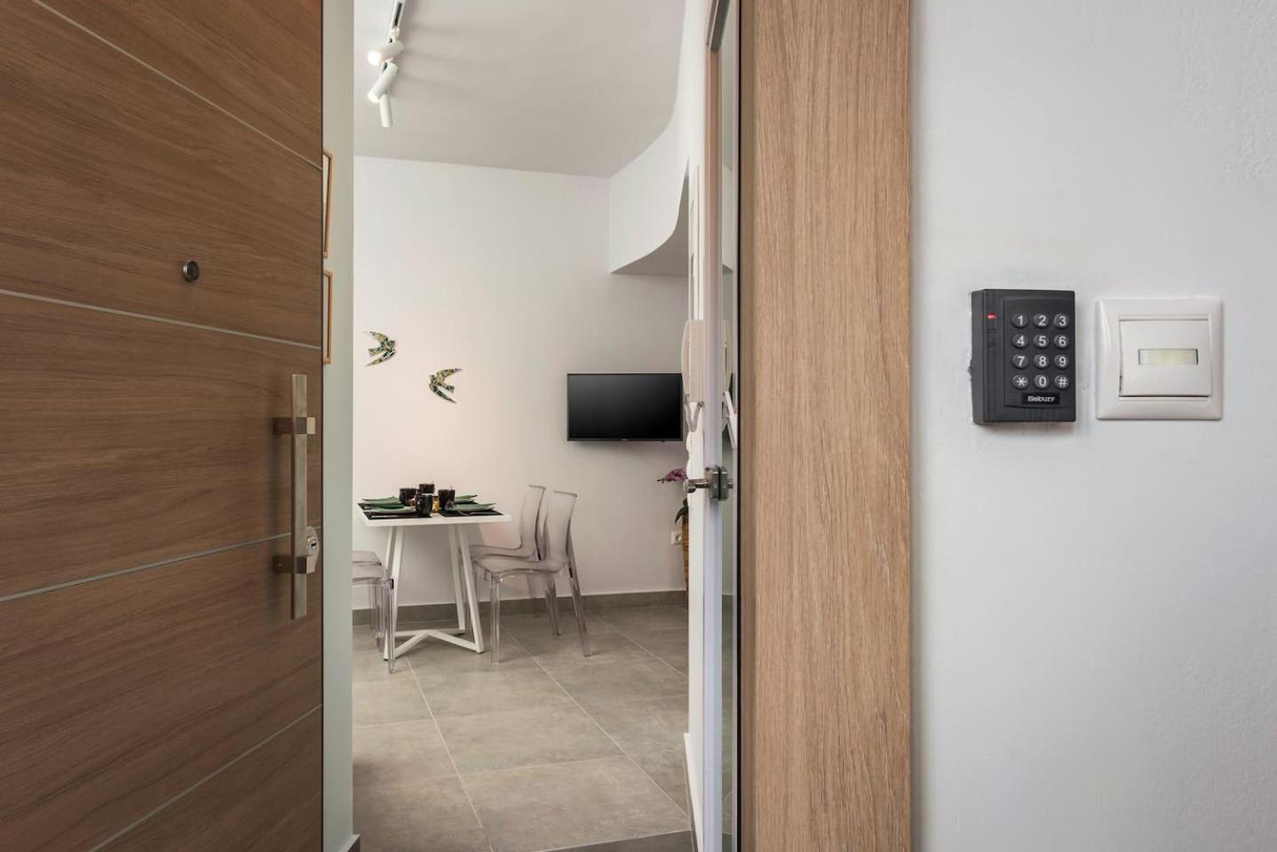 Citrine Luxury Apartment