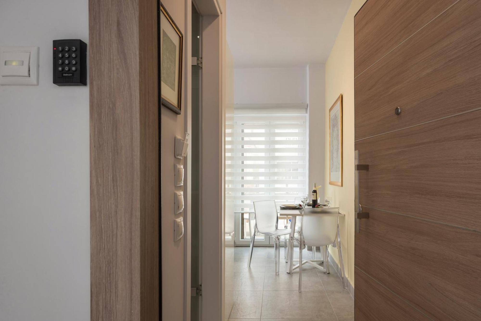 Apartment Citrine Luxury Apartment *