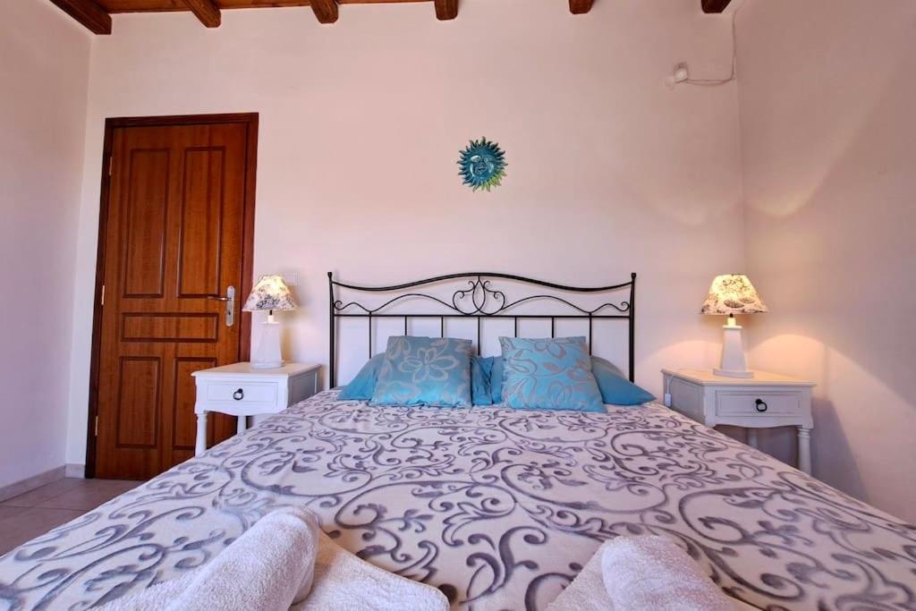 Anais Charming Stone House *