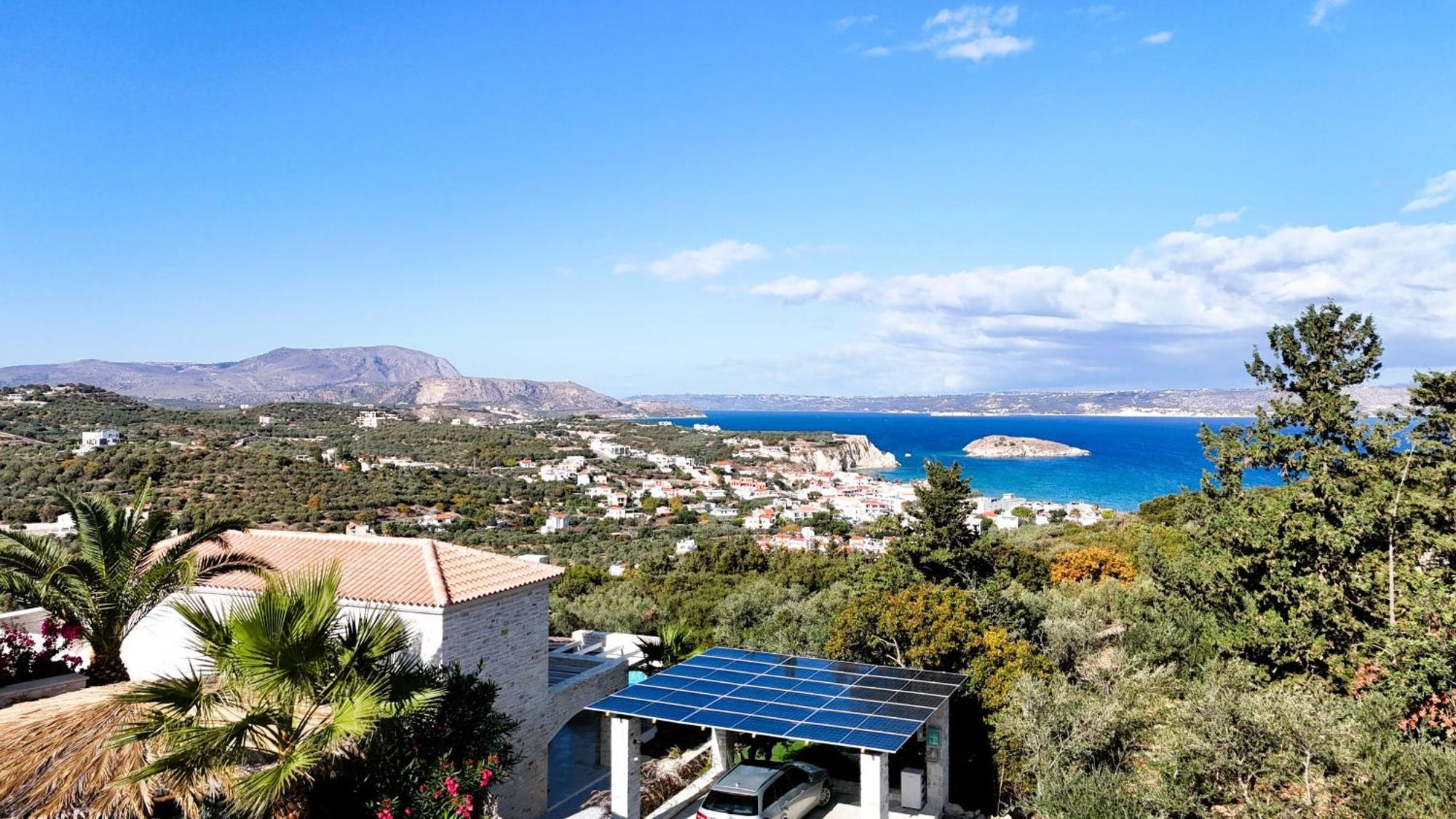 Lumidana Villa