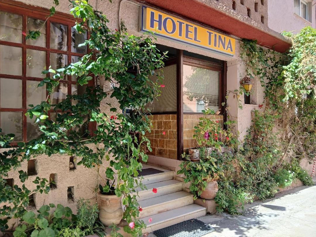Tina Hotel *