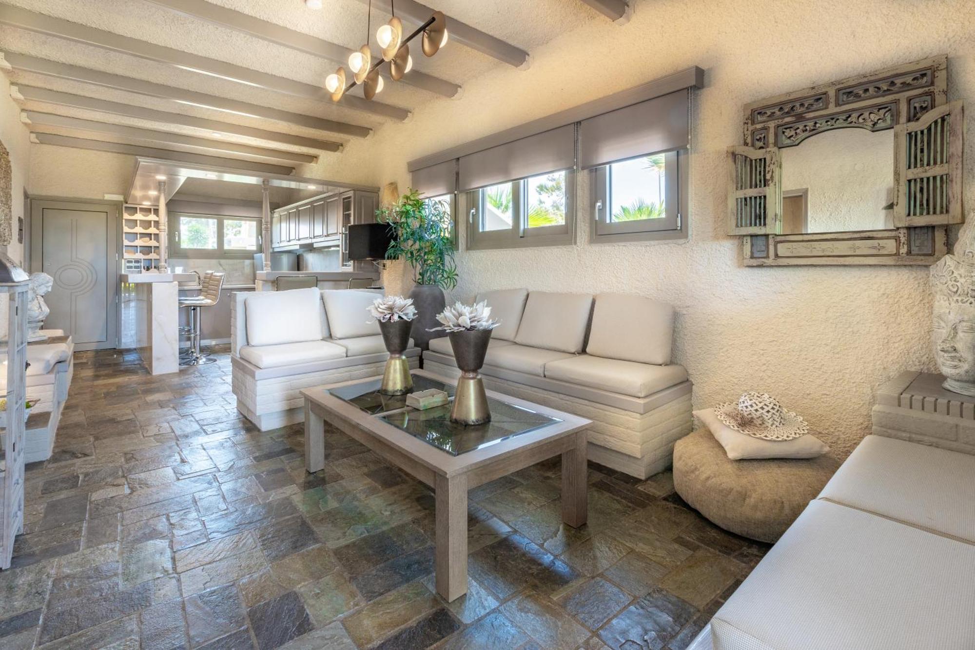 Renas Secret Garden House Holiday home *