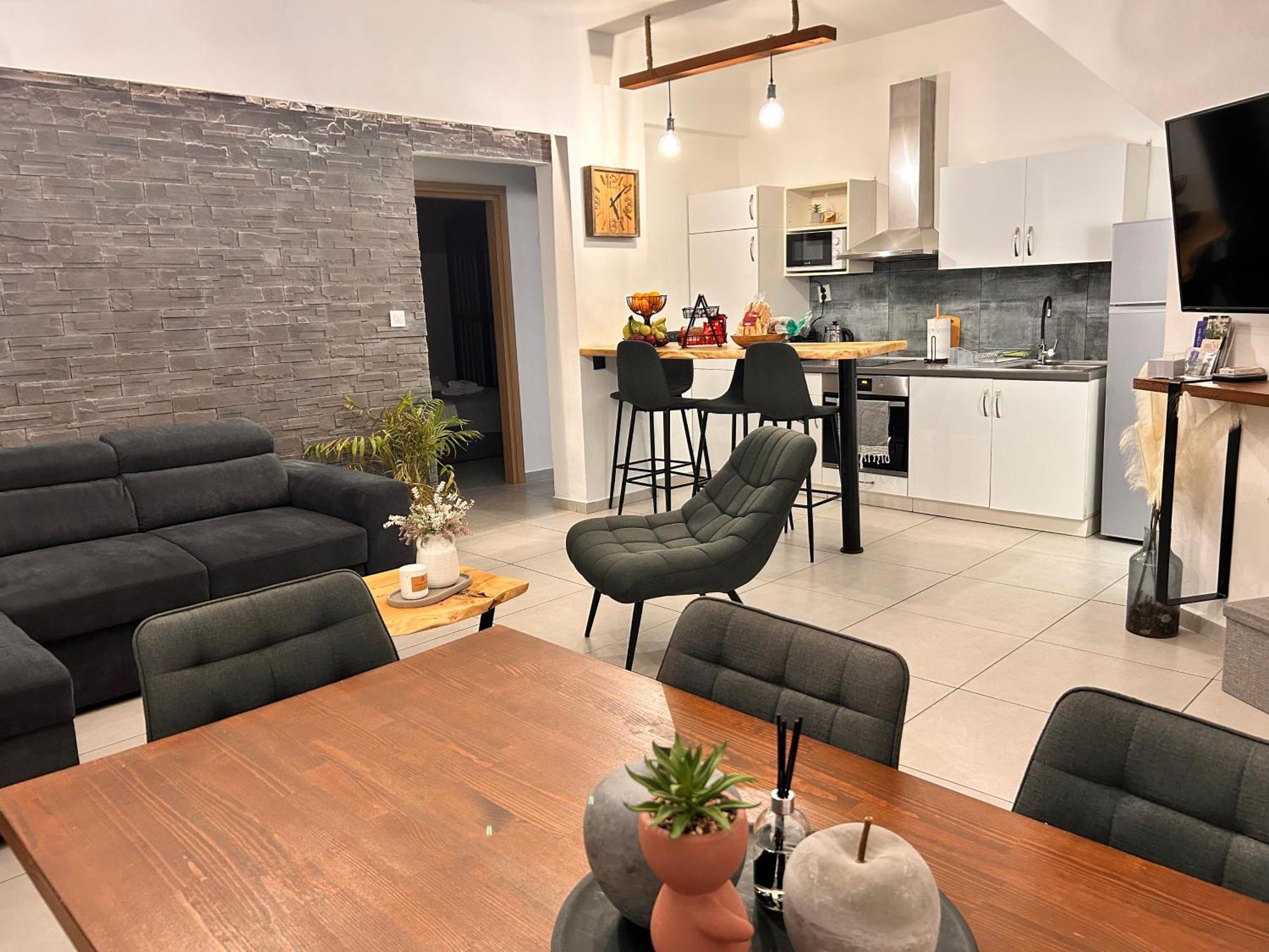 Holiday home Evis House *