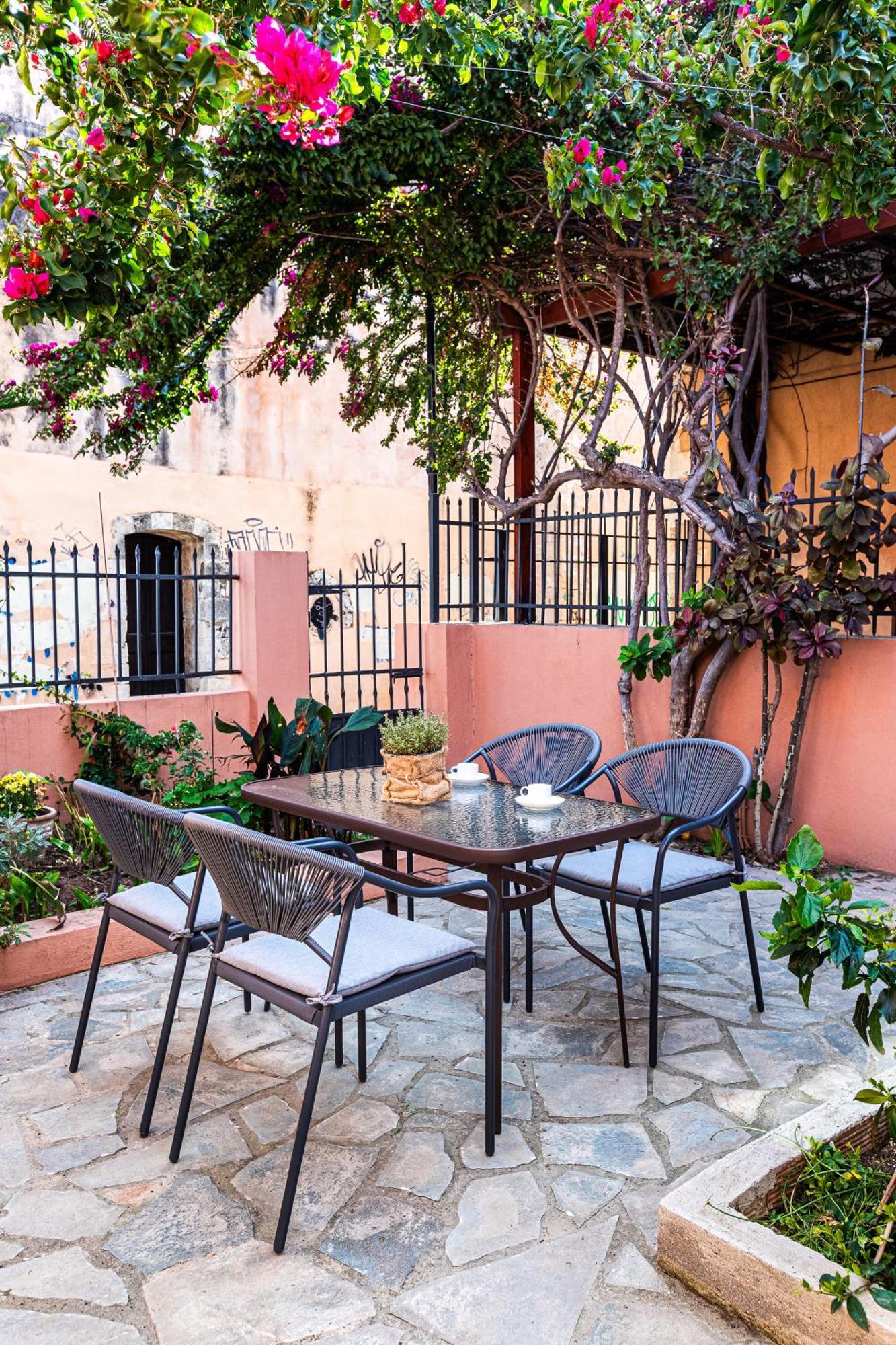 Thimari Gardens * Chania (Crete)