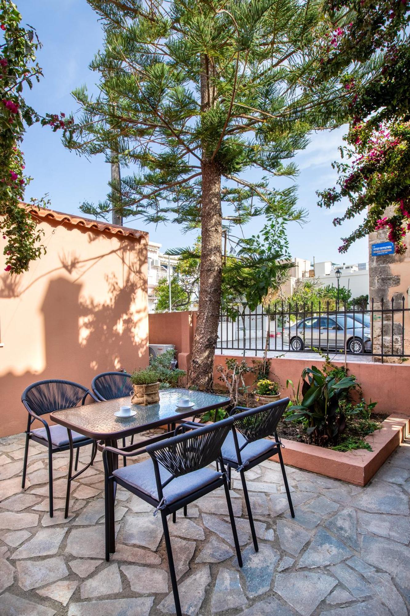 Holiday home Thimari Gardens *