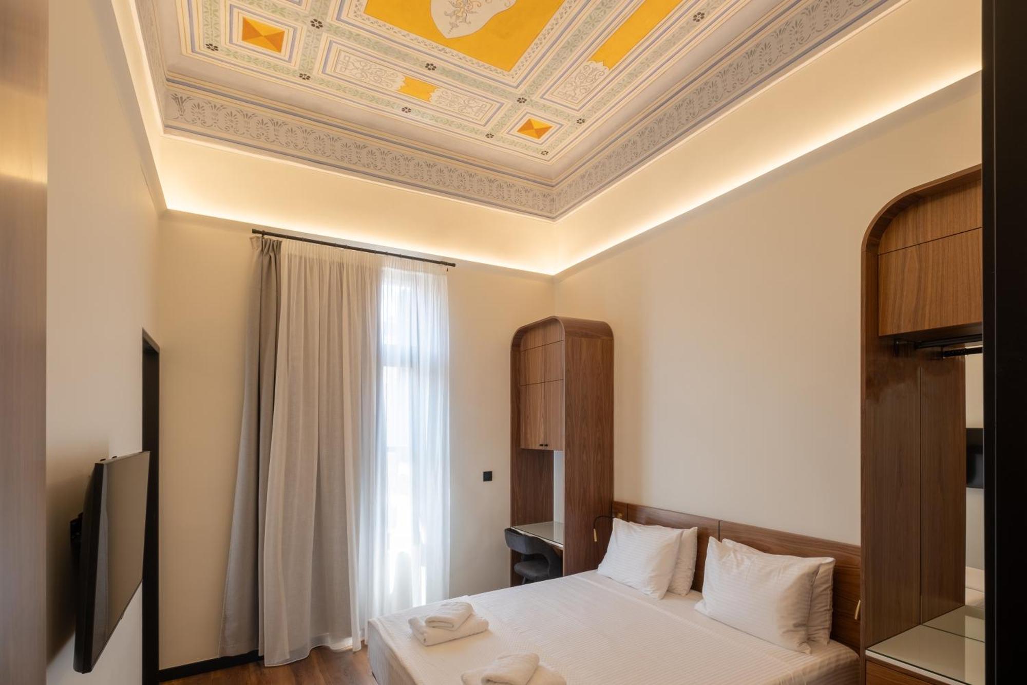 Bouquet Luxury Apartment