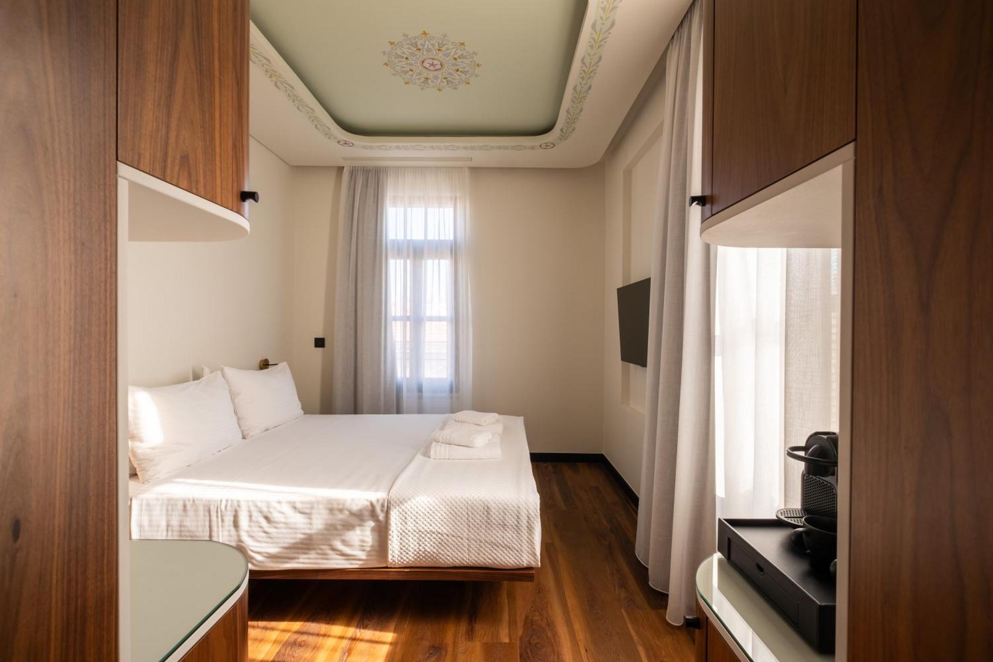 Bouquet Luxury Apartment