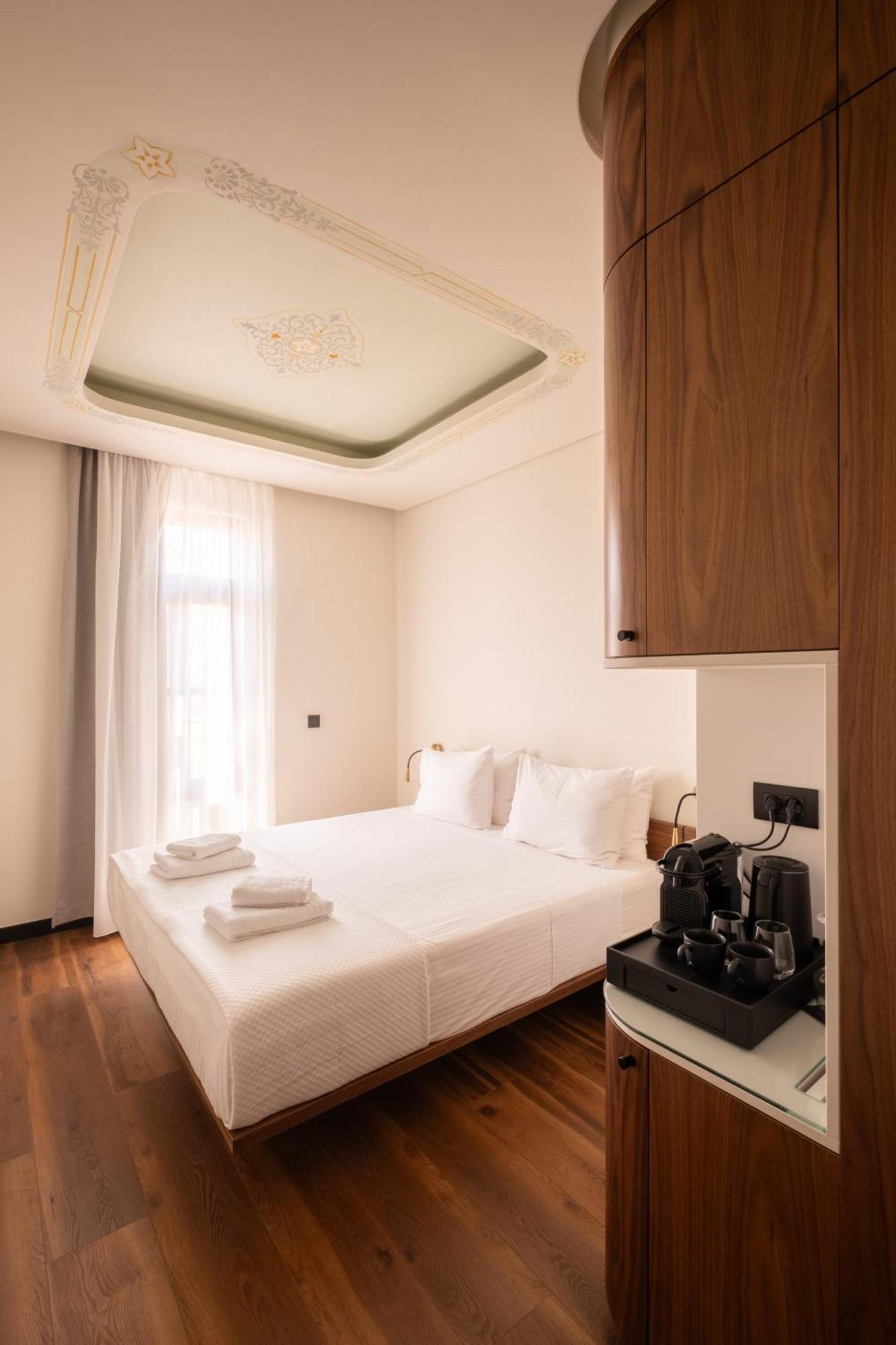Bouquet Luxury Apartment *