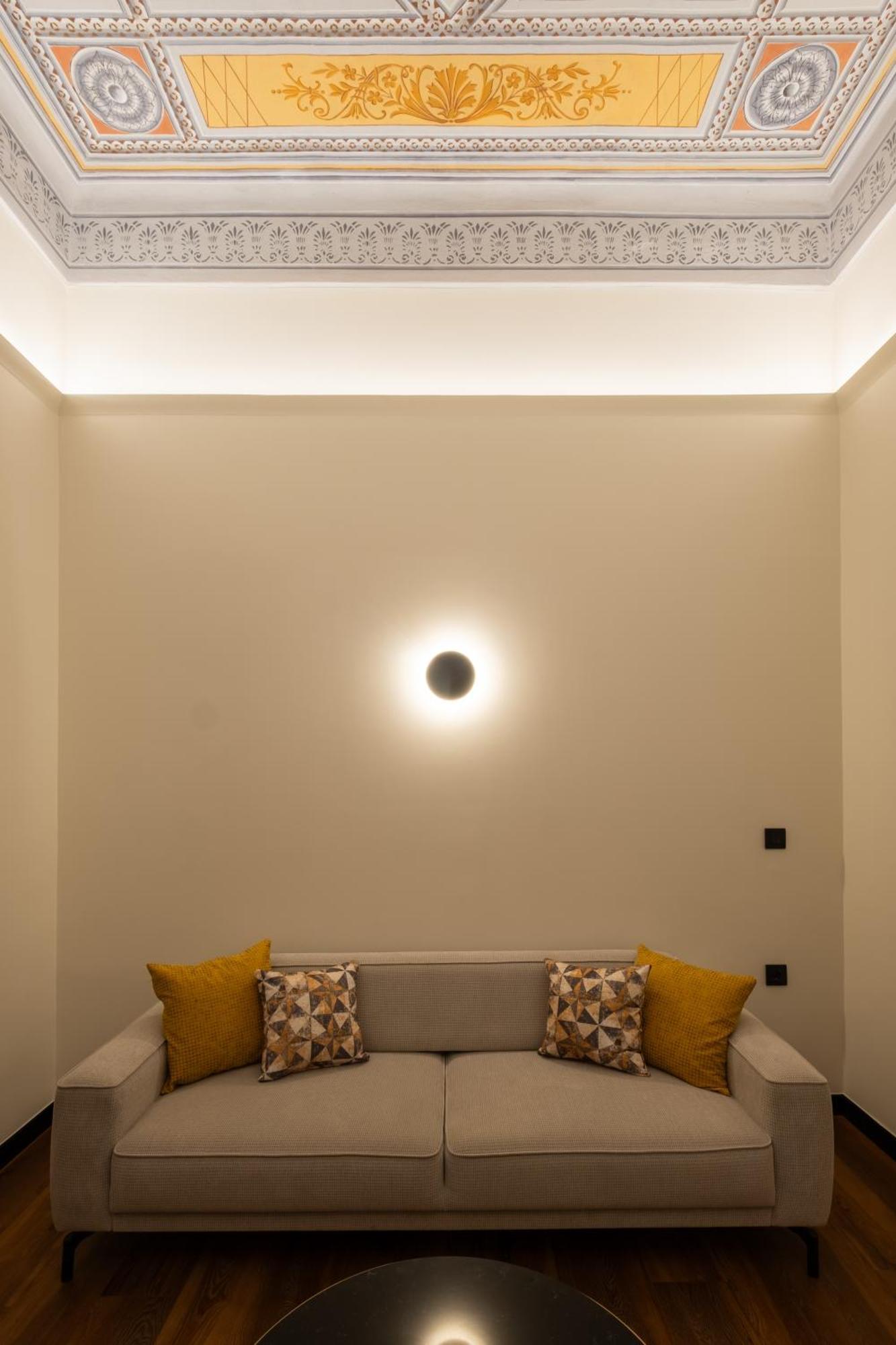 Bouquet Luxury Apartment