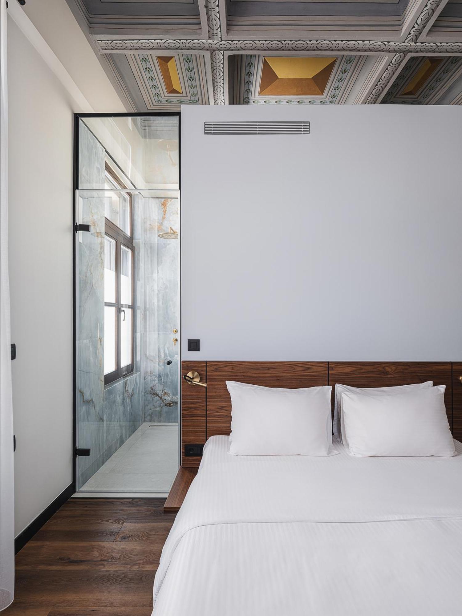 Bouquet Luxury Apartment