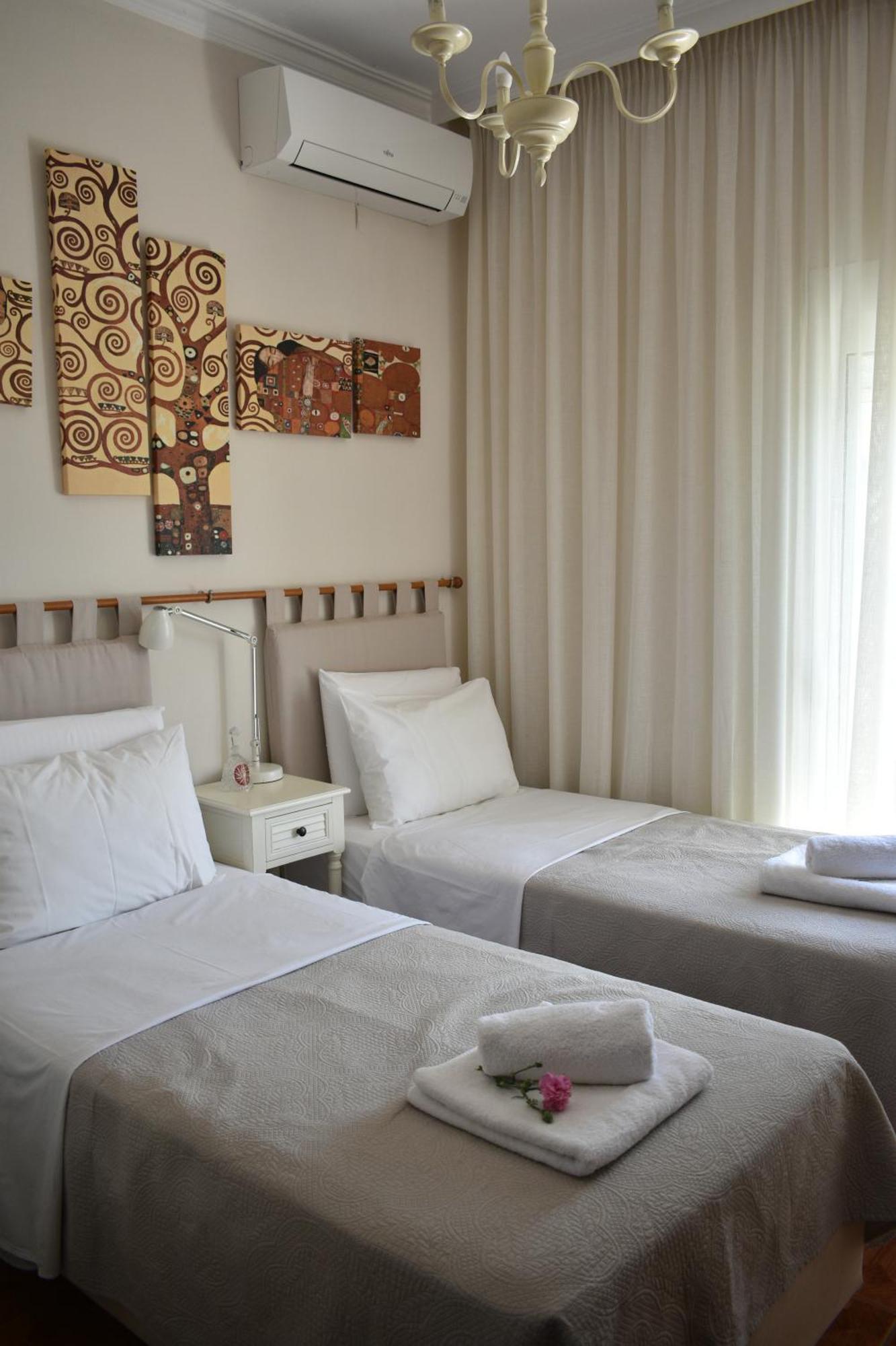 Diotima - Astonishing Seaview Apartment Chania (Crete)