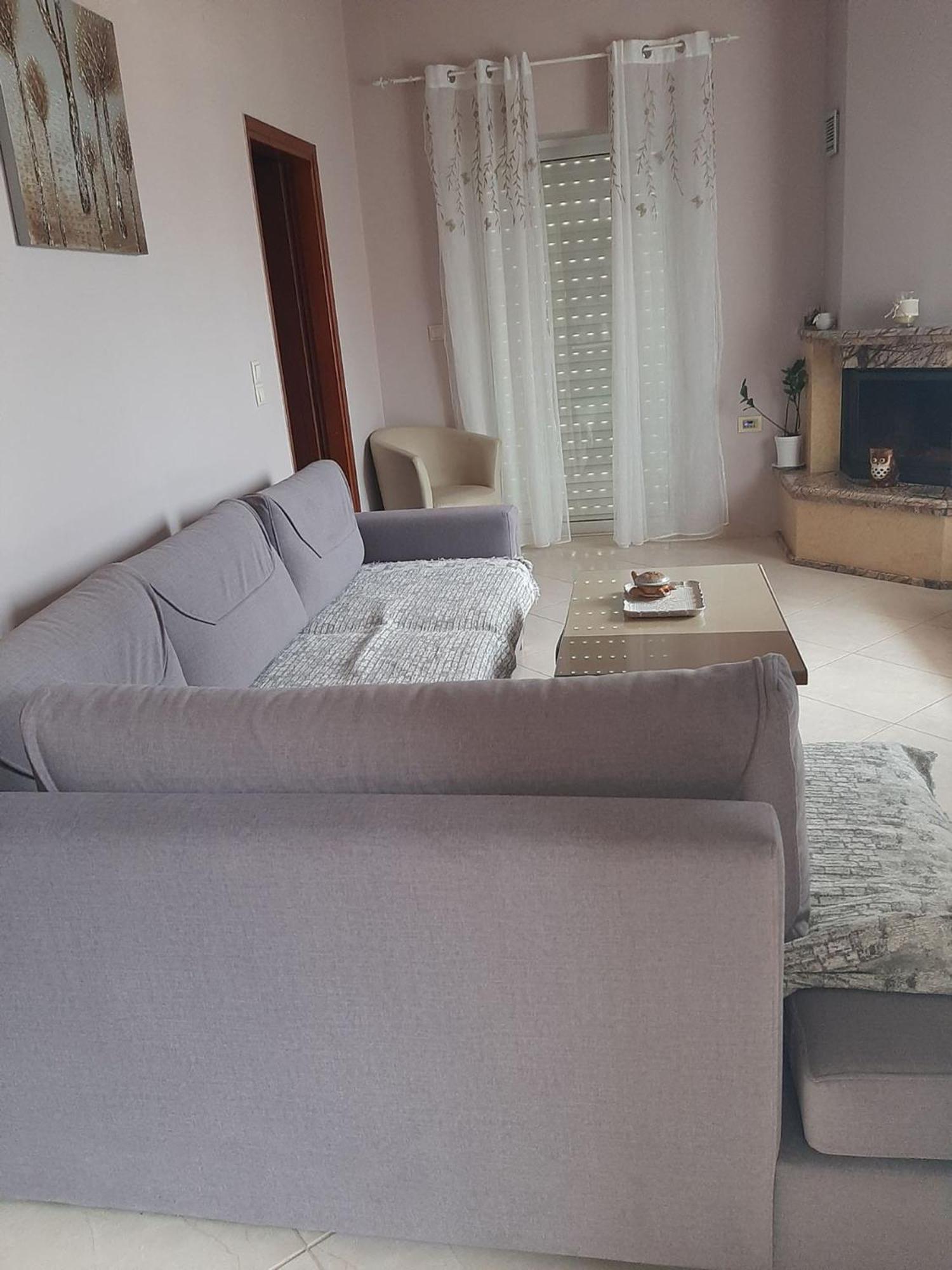 Comfy Beachfront Litinas Casa With Seaview *