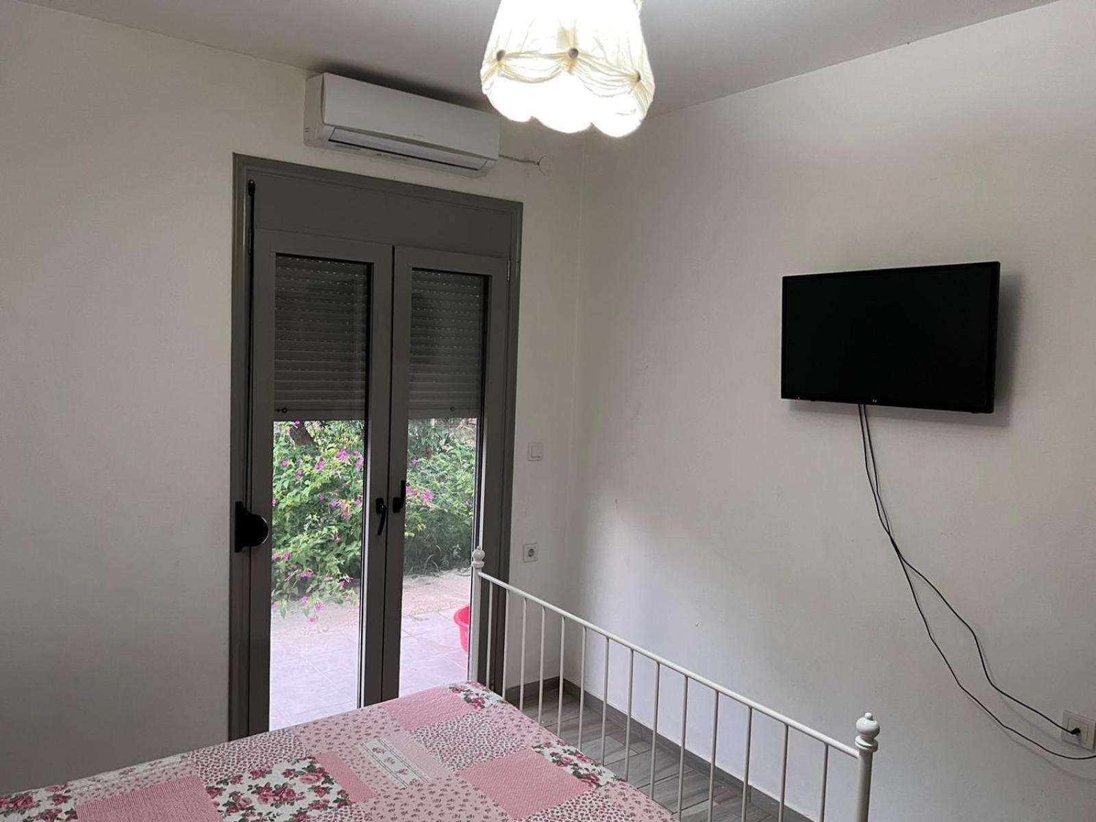 Cretanbluebungalowchania Holiday home *