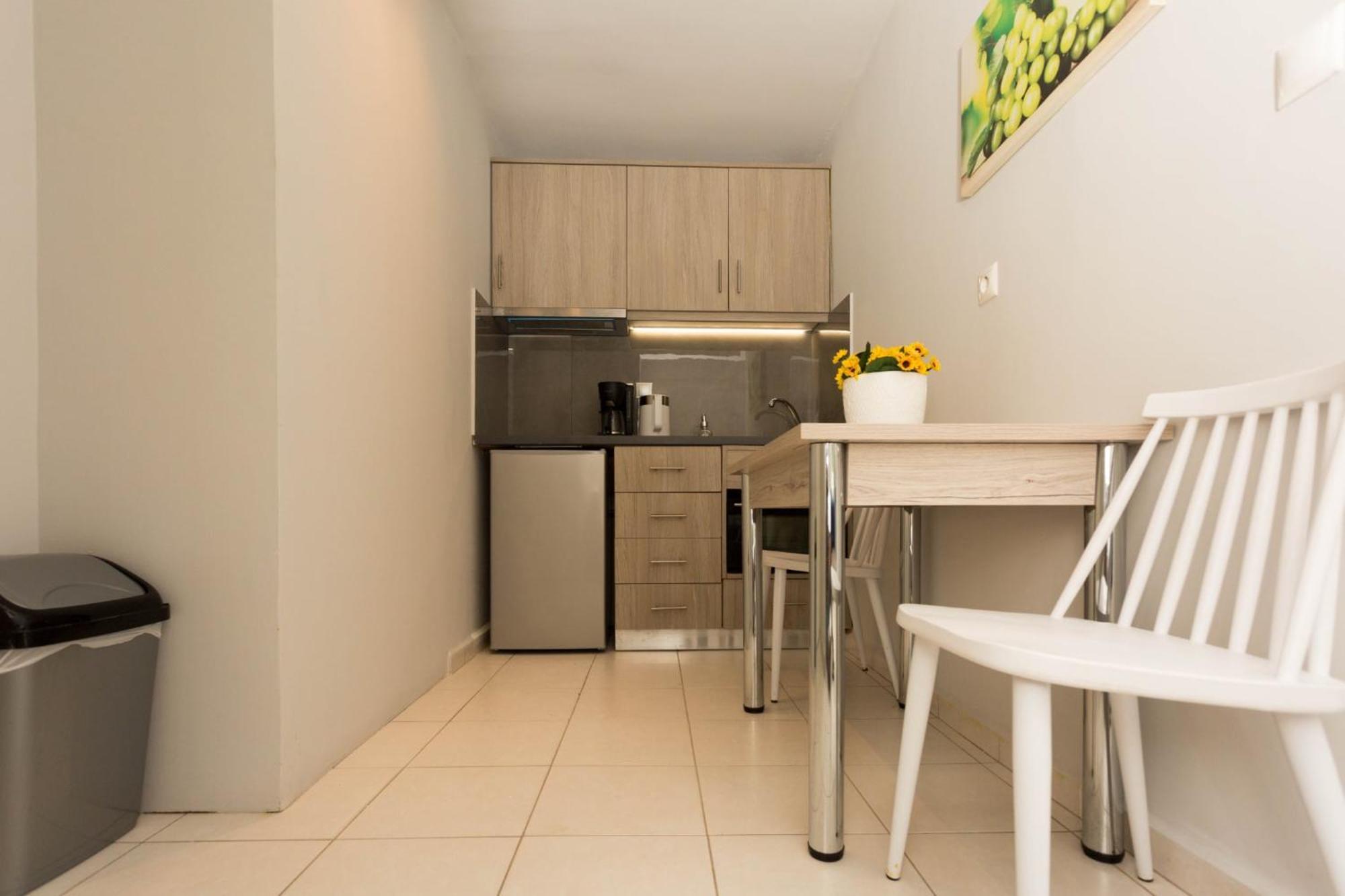 Eleni Apartment