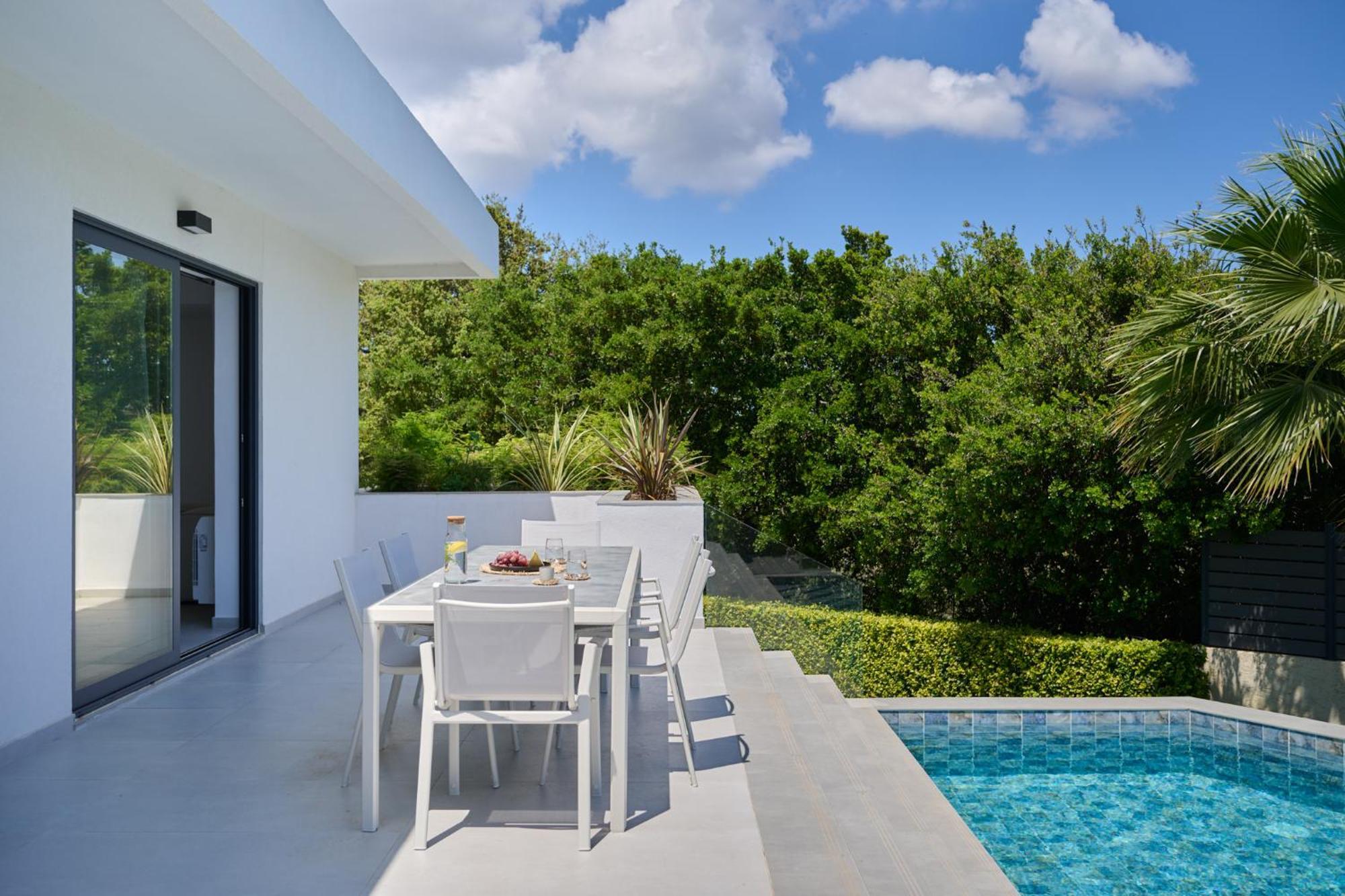 Villa Kyamon Estate Luxury *