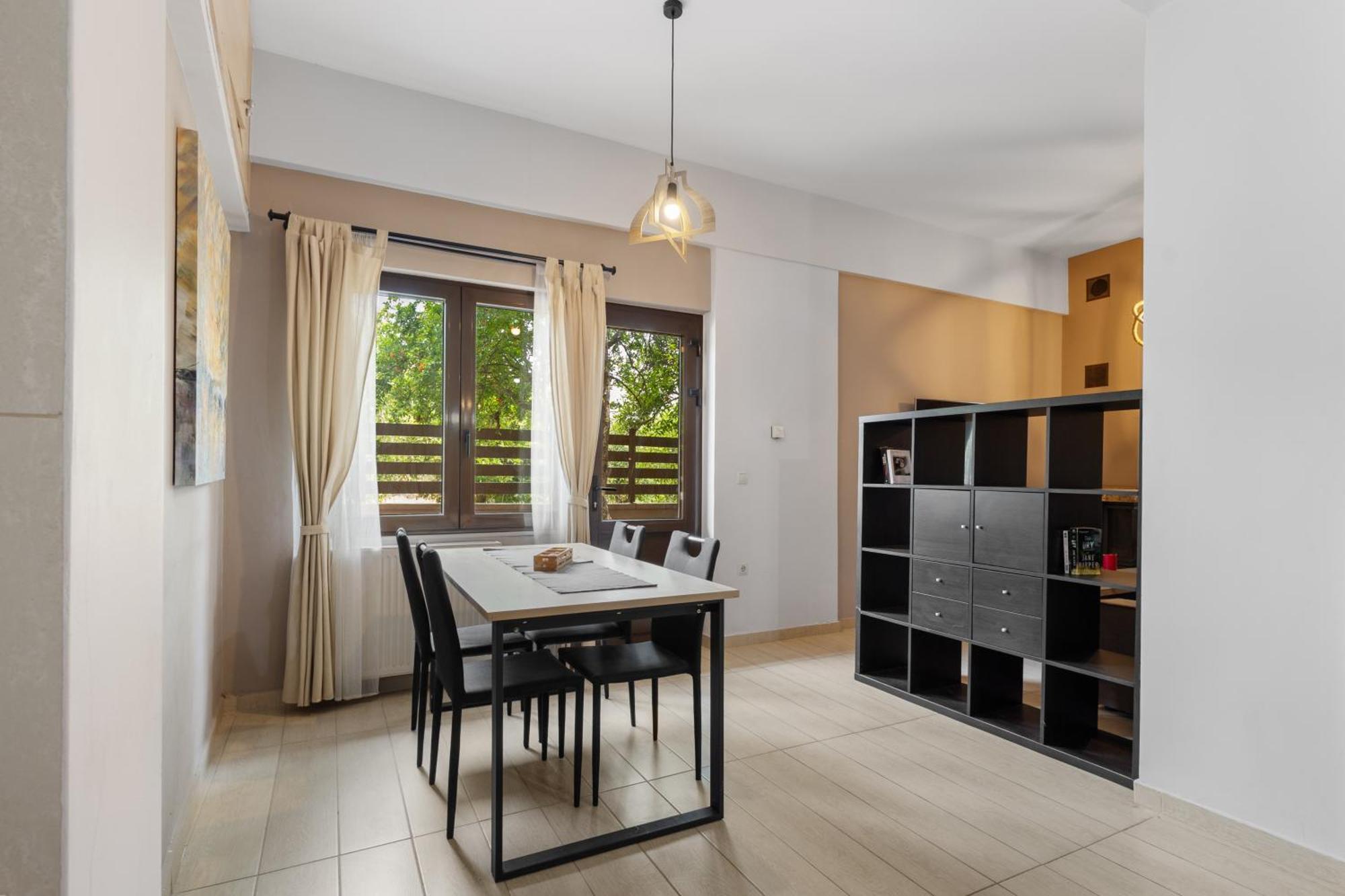 Casa Veranda - 3 Bedroom House With Bbq & Backyard