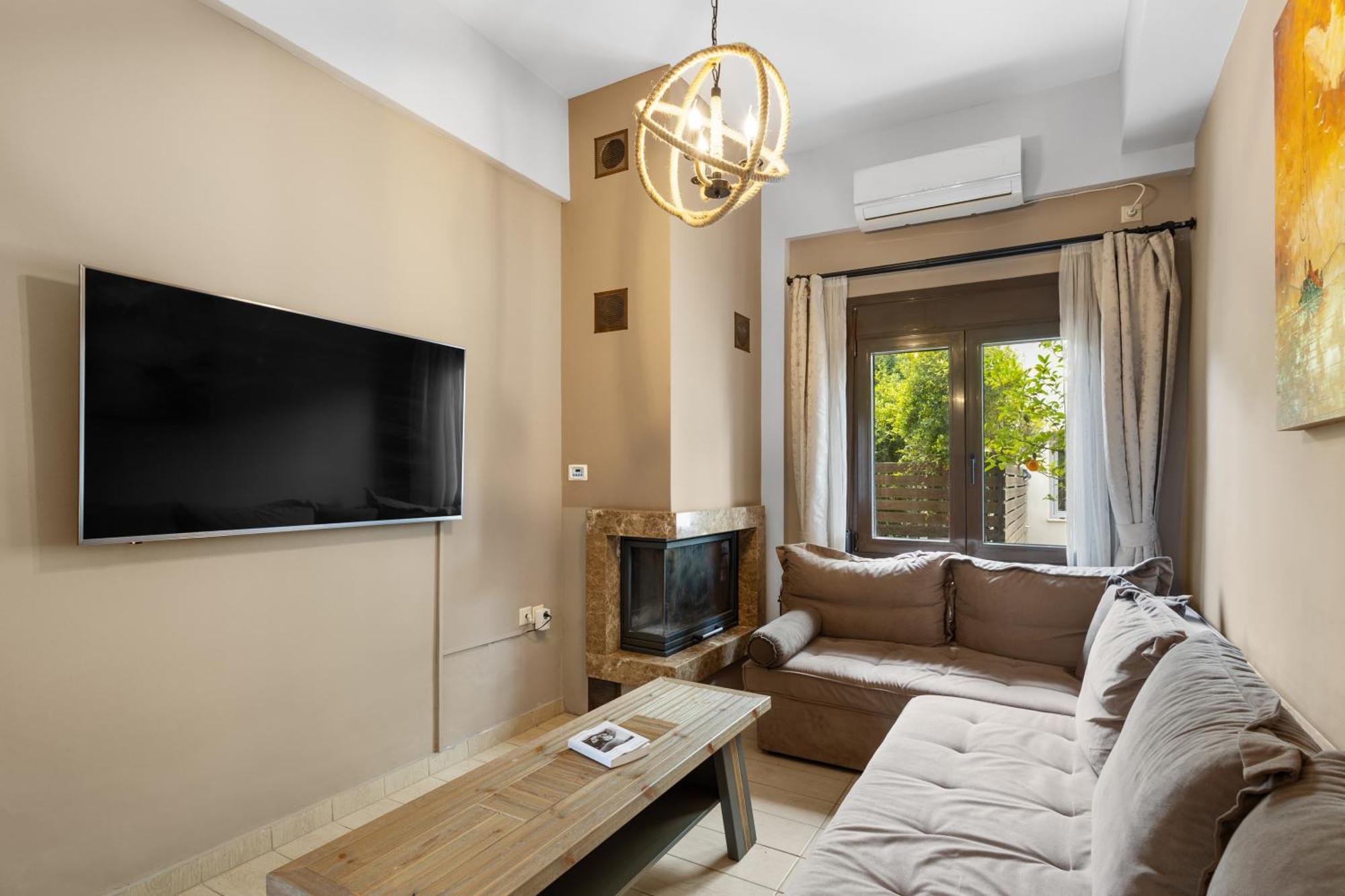 Casa Veranda - 3 Bedroom House With Bbq & Backyard Vakantiehuis Chania (Crete)
