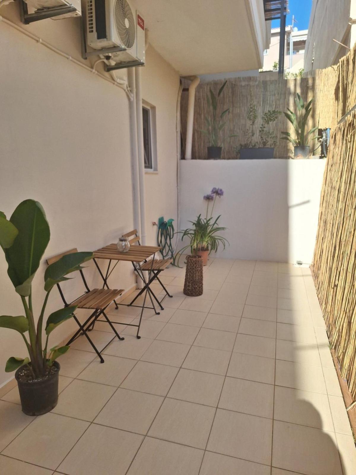 Ibis Chania,close To The Apartment *