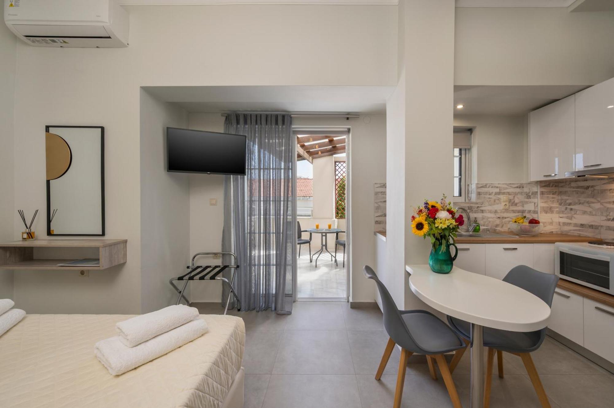 Apartments Chania * Chrissi Akti Chania