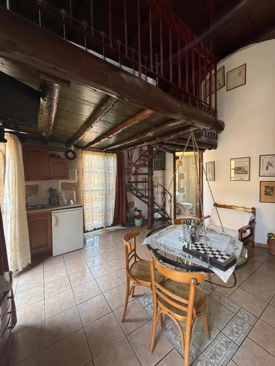 Ifigenia Lux Maisonette In Oldtown And In Theriso Vilage 14 Km Outside Of Chania Chania (Crete)