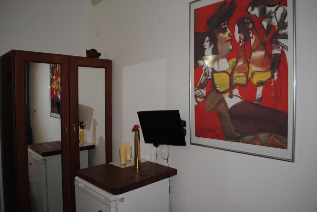 Hotel Traditional Idramon