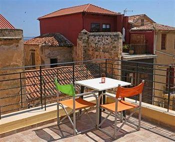 Morfeas Nest Aparthotel