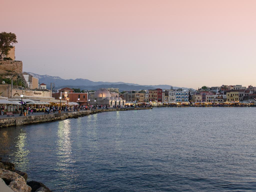 Hotel Avra Boutique 4*