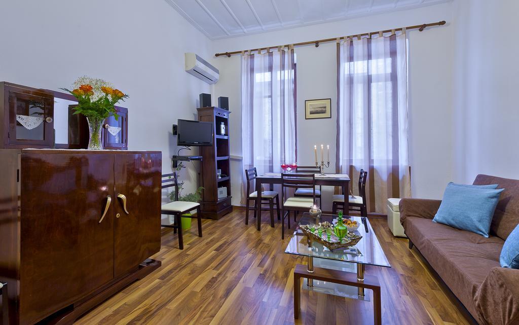 Holiday home Aphrodite House